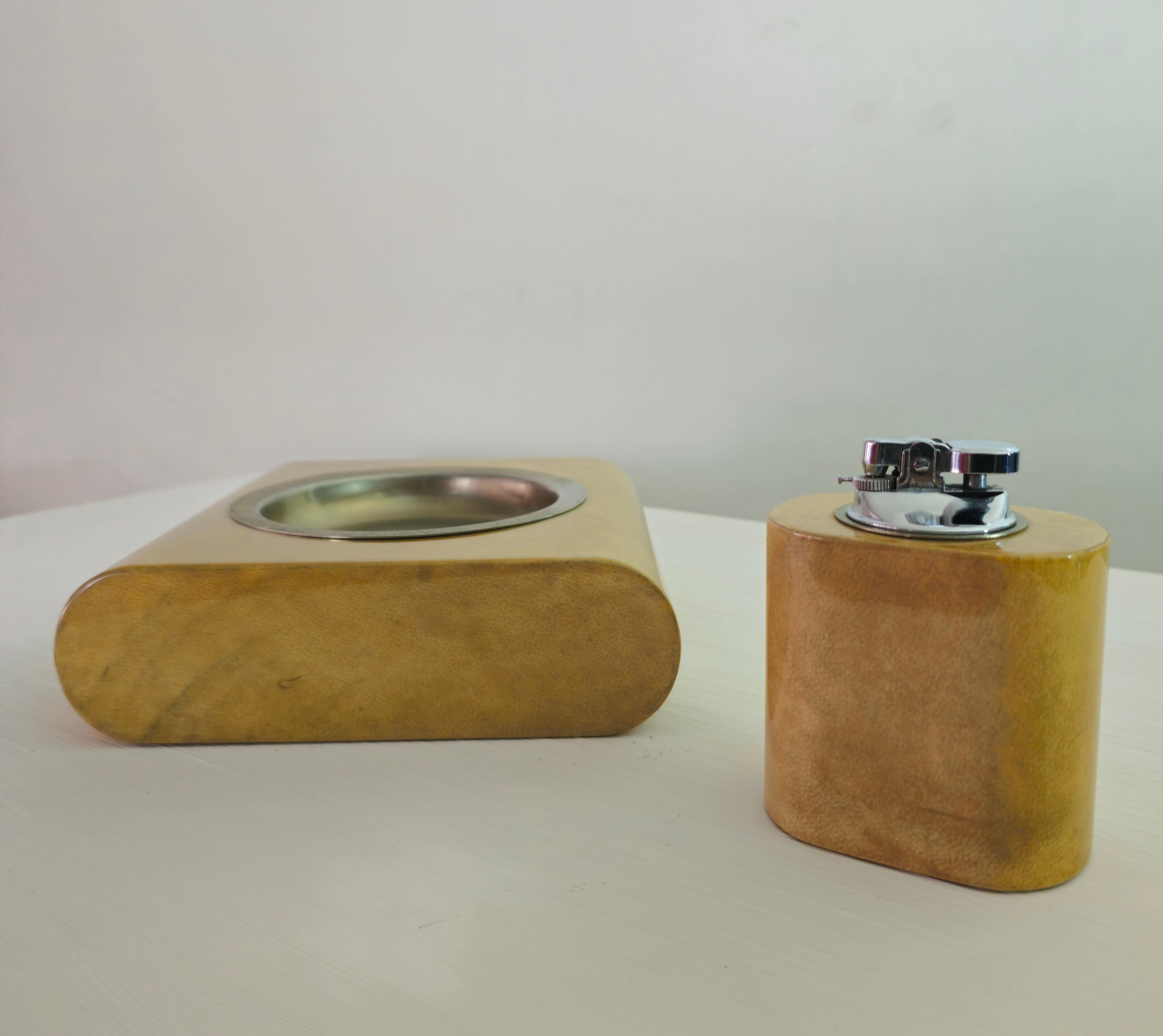 20th Century Set ashtray and lighter Lacquer Parchment Paper Italy 60s Aldo Tura Mid-century