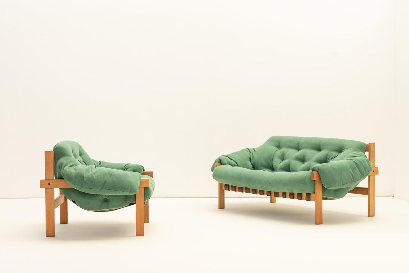 Tissu Ensemble canapé et fauteuil Balassa par Ipoly Furniture Company, Hongrie, années 1970 en vente