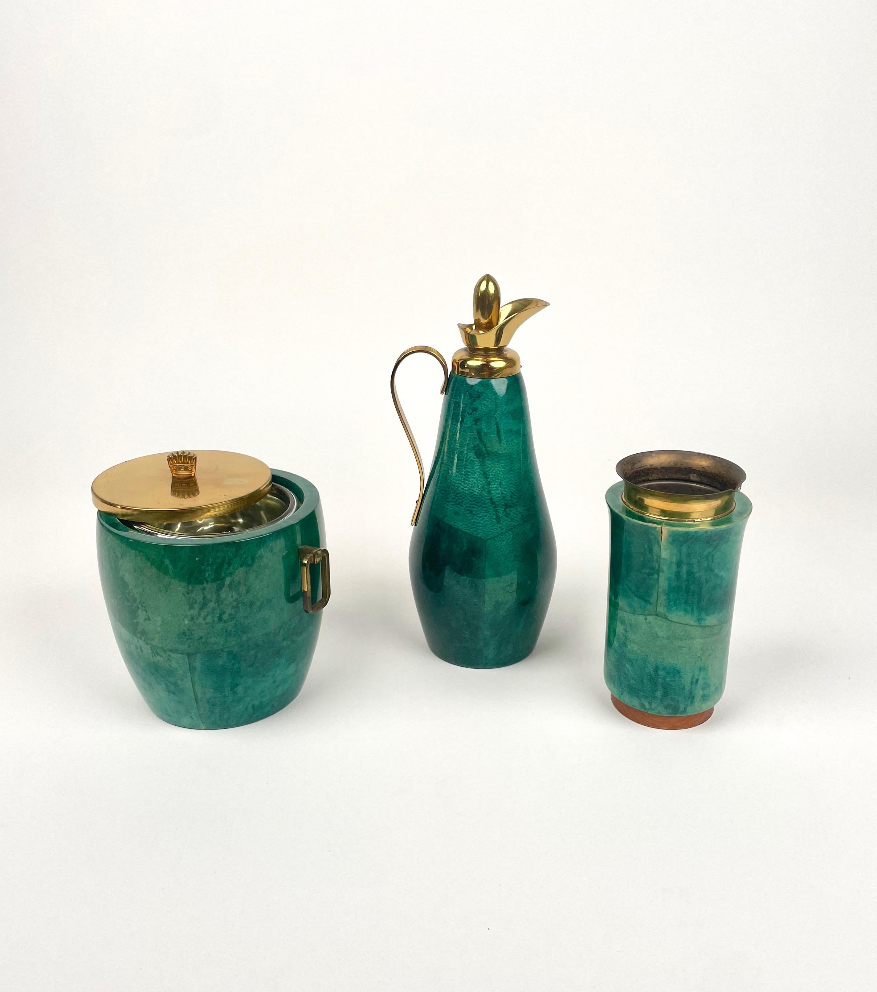 Set Barware Bar Green Goatskin and Brass by Aldo Tura for Macabo, Italy 1960s In Good Condition For Sale In Rome, IT