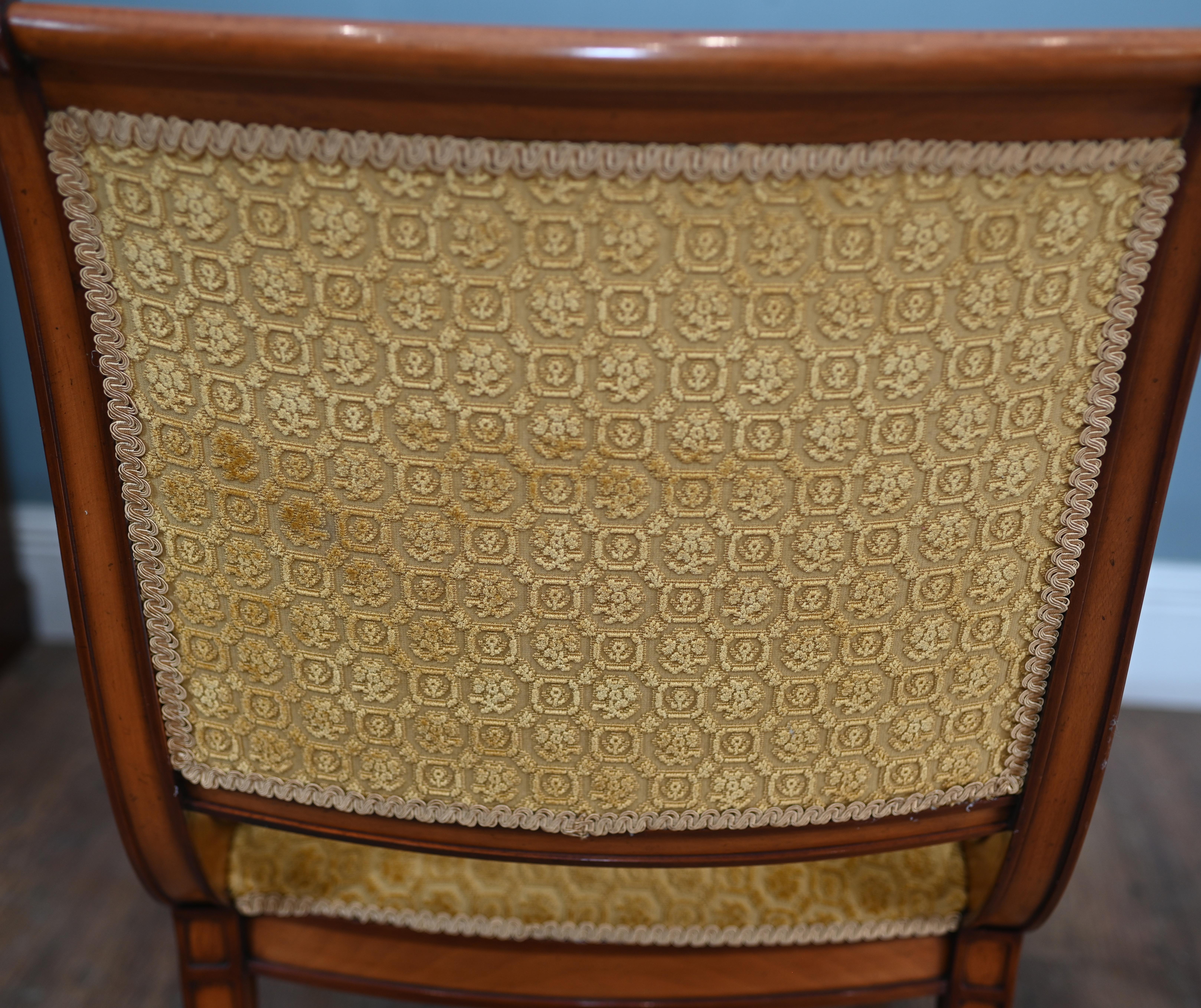 Set di poltrone Biedermeier con sedute in mogano 1930 in vendita 5