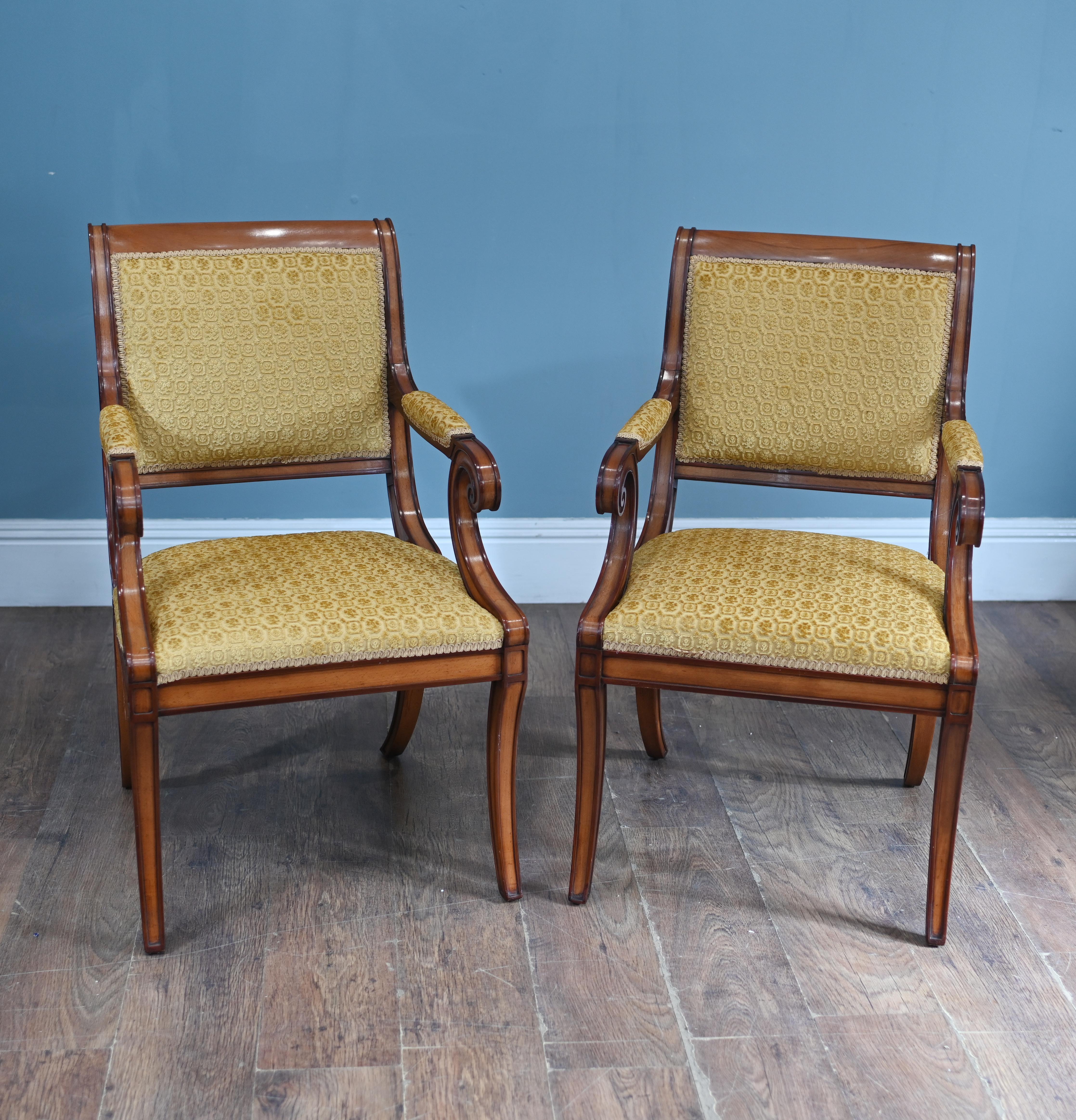 Metà XX secolo Set di poltrone Biedermeier con sedute in mogano 1930 in vendita