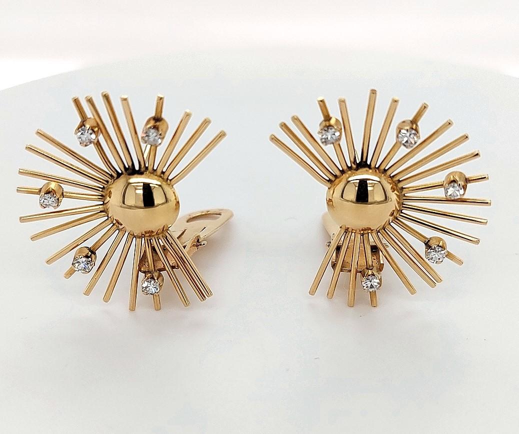 Women's 18kt Yellow Gold Set Brooch and Clip-On Earrings with Diamonds, 1940s