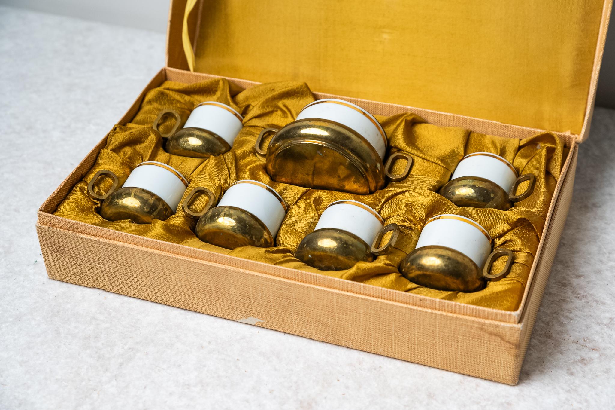 Porcelain and Brass Coffee Set, First Half of the 1900s For Sale 8