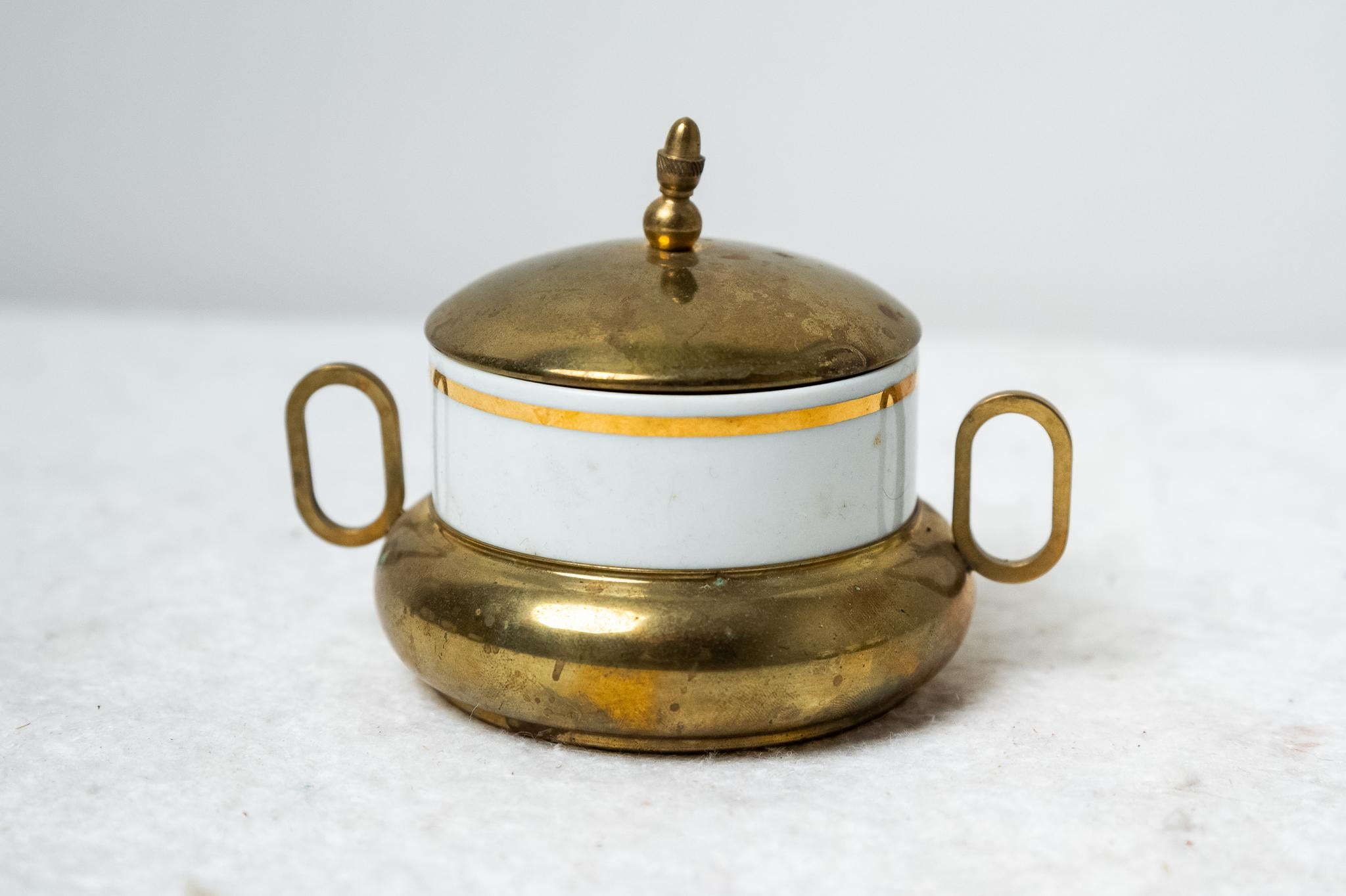 Porcelain and Brass Coffee Set, First Half of the 1900s In Good Condition For Sale In Bastia Umbra, IT