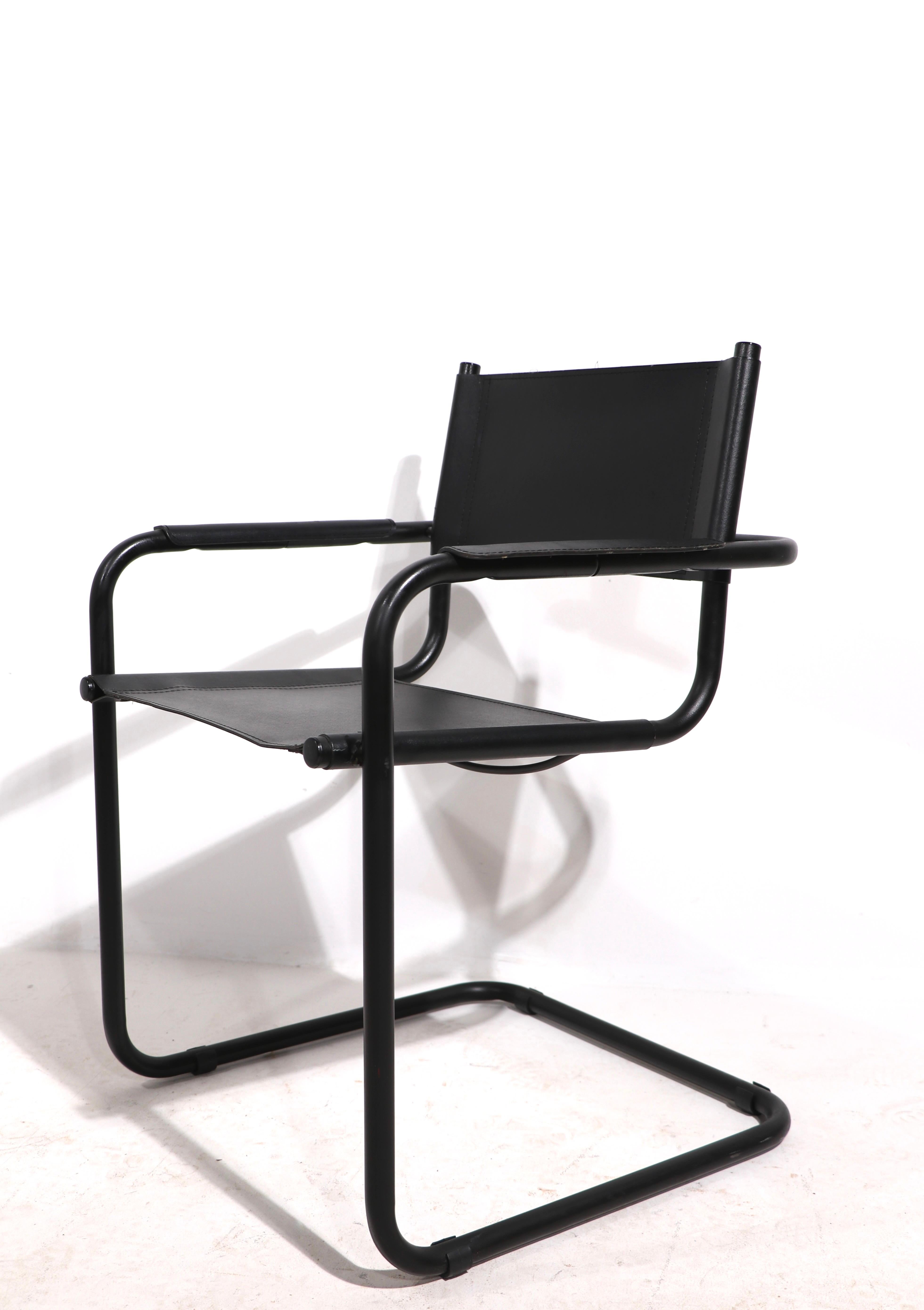 Ensemble de chaises à manger MG5 en porte-à-faux Conçu par Breuer Réalisé par Matteo Grassi 1