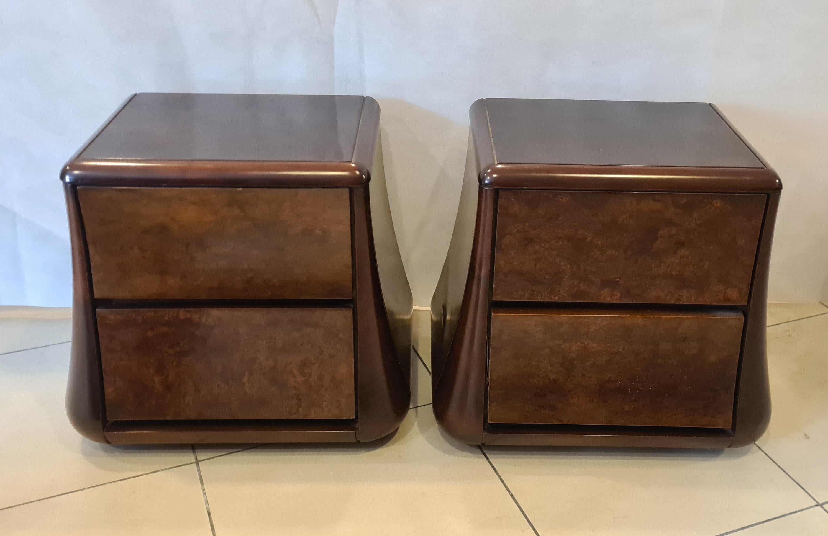 Luciano Frigerio's 1970s chest of drawers and bedside tables set 11
