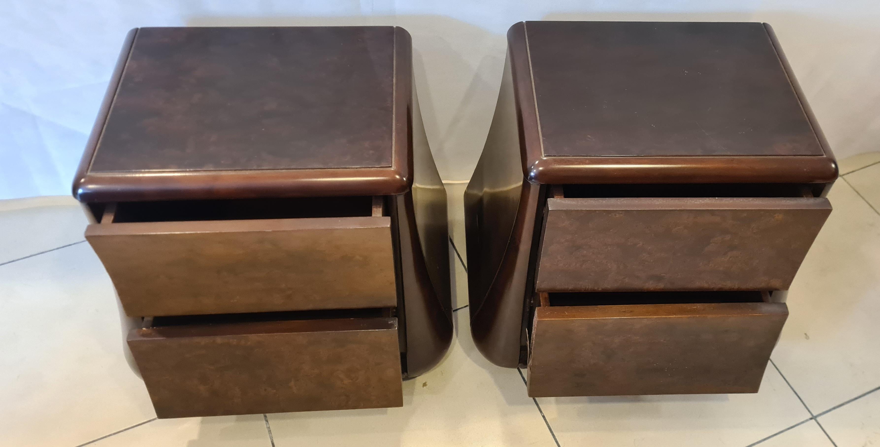 Luciano Frigerio's 1970s chest of drawers and bedside tables set 13