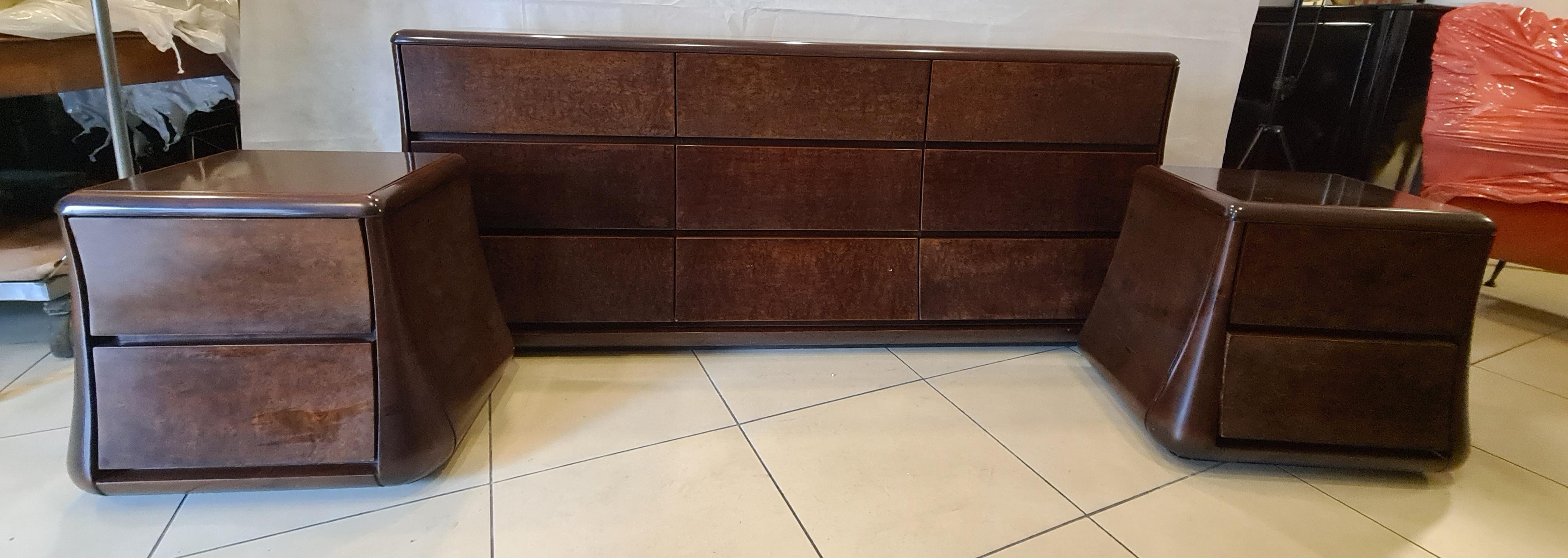 Italian Luciano Frigerio's 1970s chest of drawers and bedside tables set
