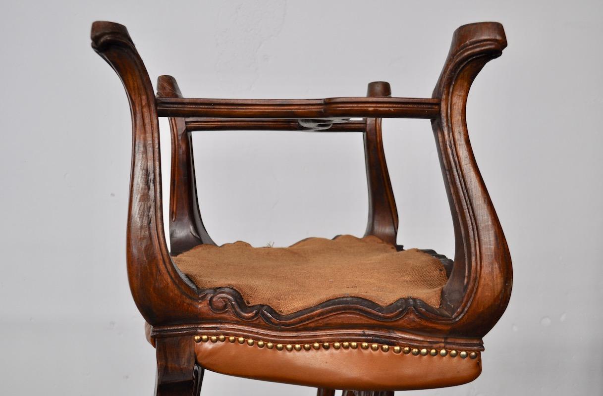 Italian Set Chairs in Ashwood Hand Carved with Leather Seats, Italy, 1950s For Sale