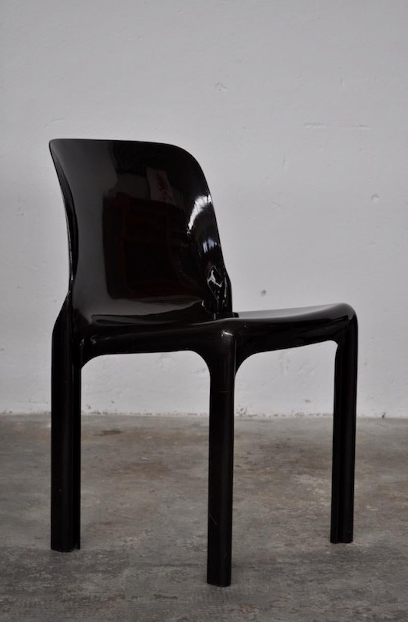 Mid-20th Century Set Chairs Selene and Table Satdio by Vico Magistretti for Artemide, 1960s For Sale