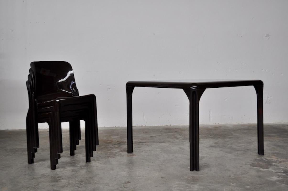 Set Chairs Selene and Table Satdio by Vico Magistretti for Artemide, 1960s For Sale 2
