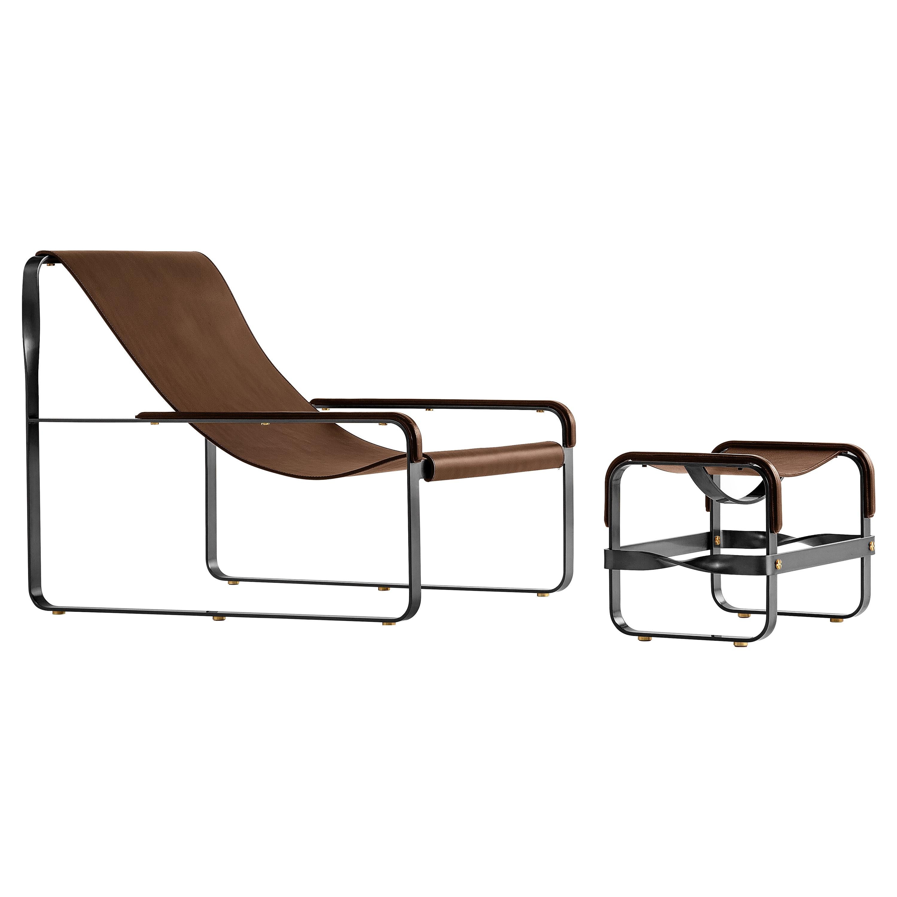 Set Contemporary Chaise Lounge & Fußhocker Schwarzes Metall und dunkelbraunes Leder