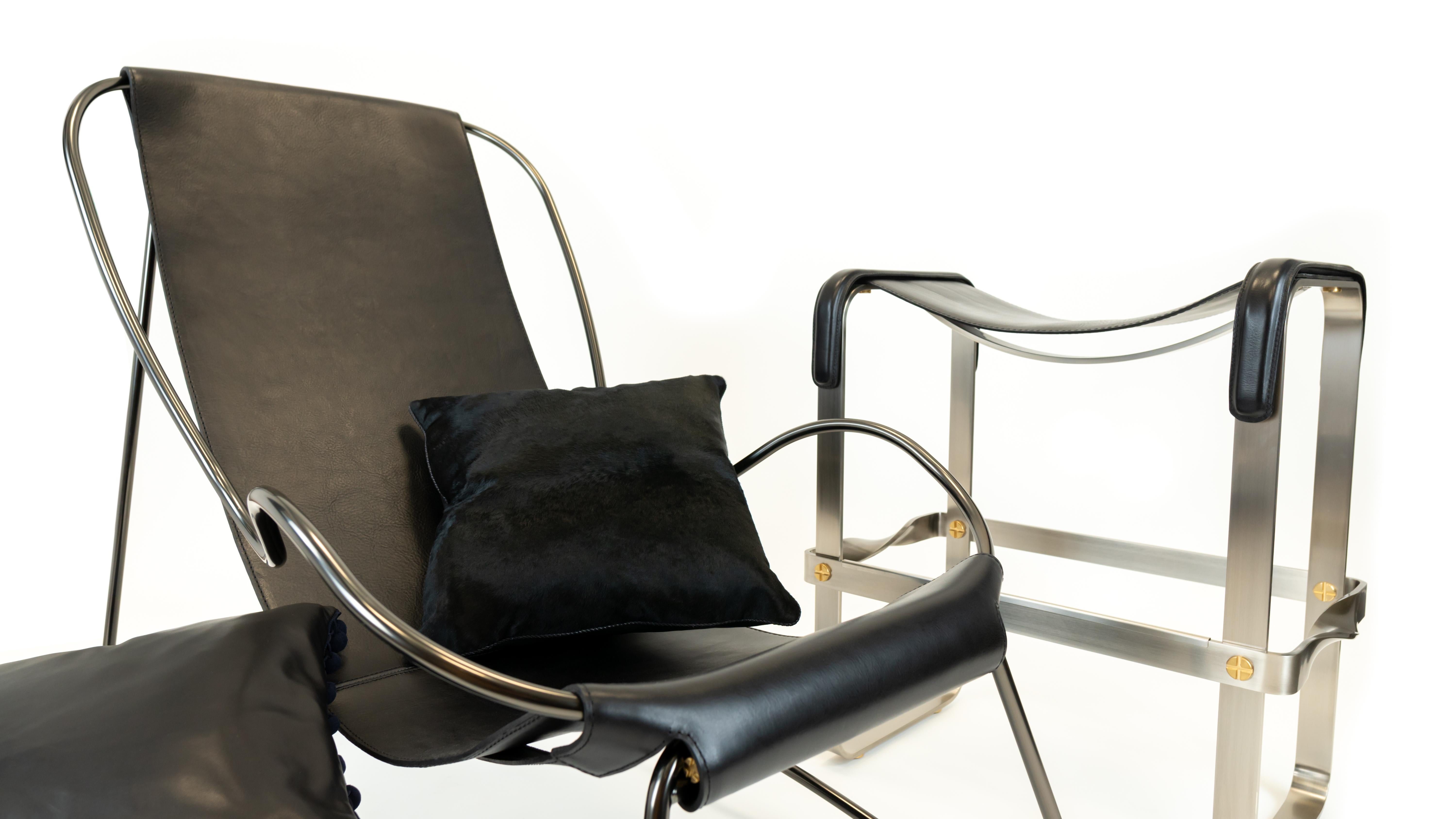 Set Artisan Sculptural Chaise Lounge & Pouf Silbernes Metall und dunkelbraunes Leder  im Angebot 7