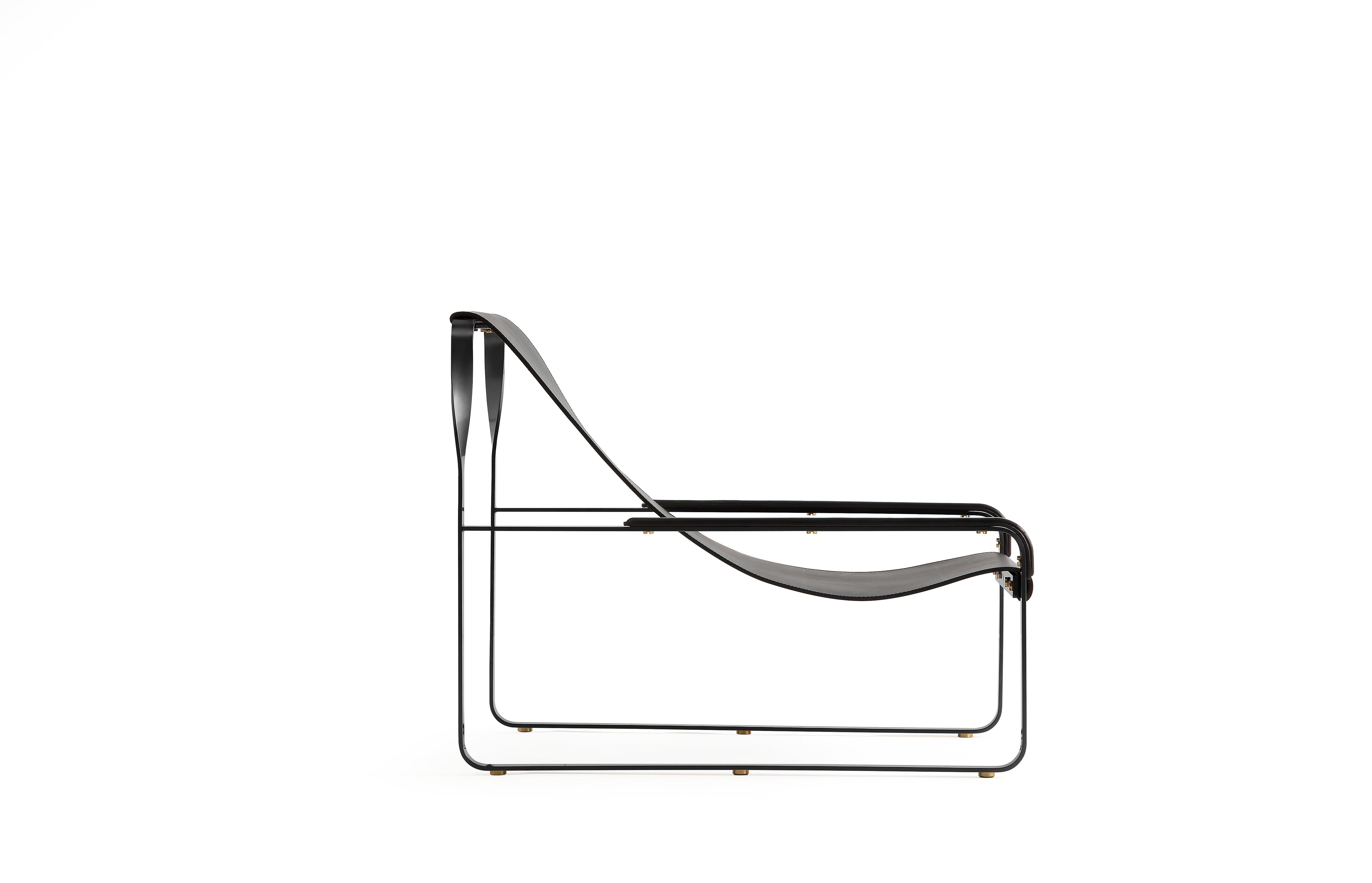 Set Contemporary Handcrafted Chaise Lounge & Ottoman Schwarzer Stahl Schwarzes Leder (Pflanzlich gefärbt) im Angebot
