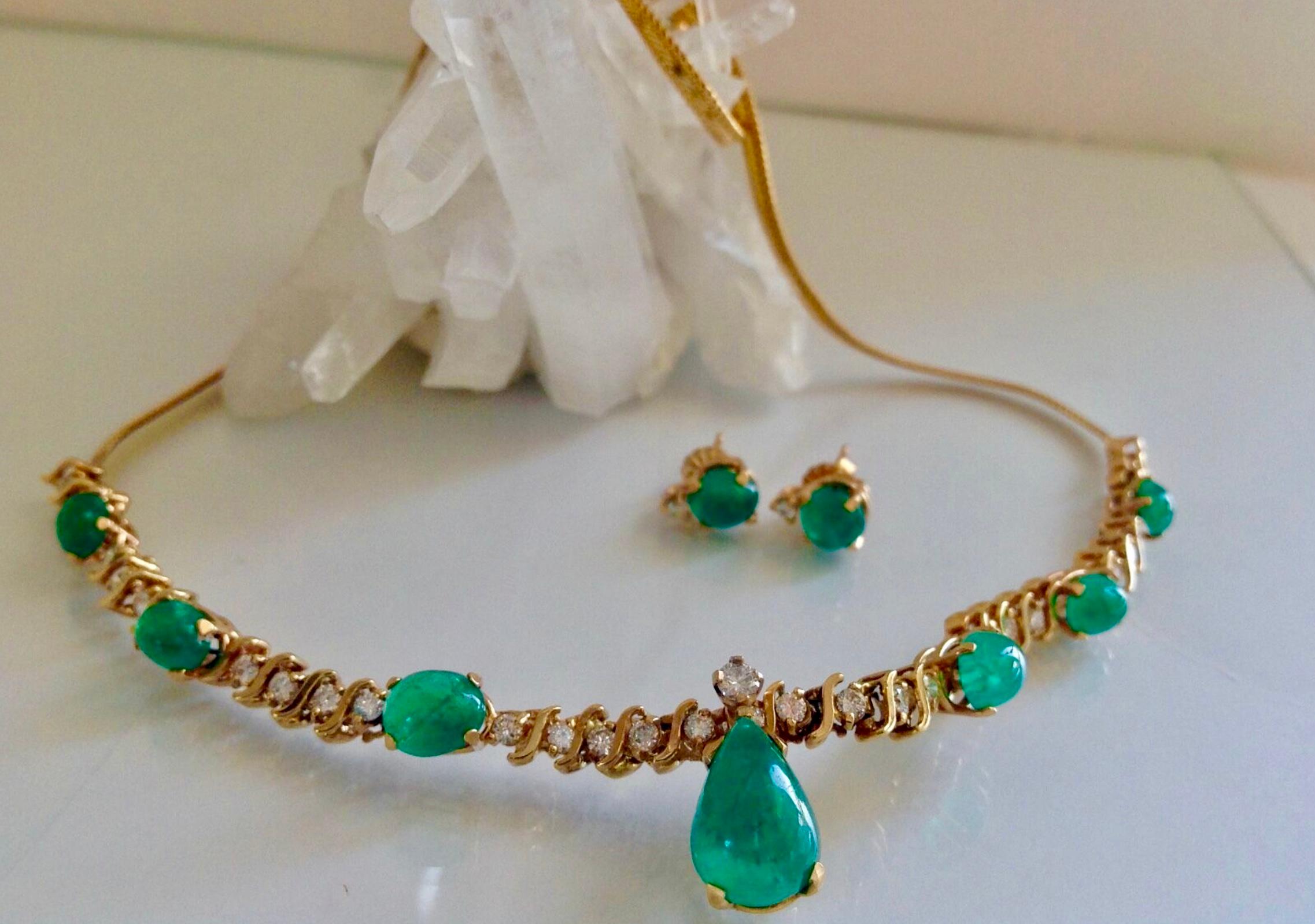 Retro Style Suite Colombian Nature AAA Emerald Cabochon Diamond Necklace and Earring Set 16.70 Carat. The center of the necklace is made up of an S link. Fancy link chain attached to each side Lobster Clasp. Full Stamped 14K yellow gold. The