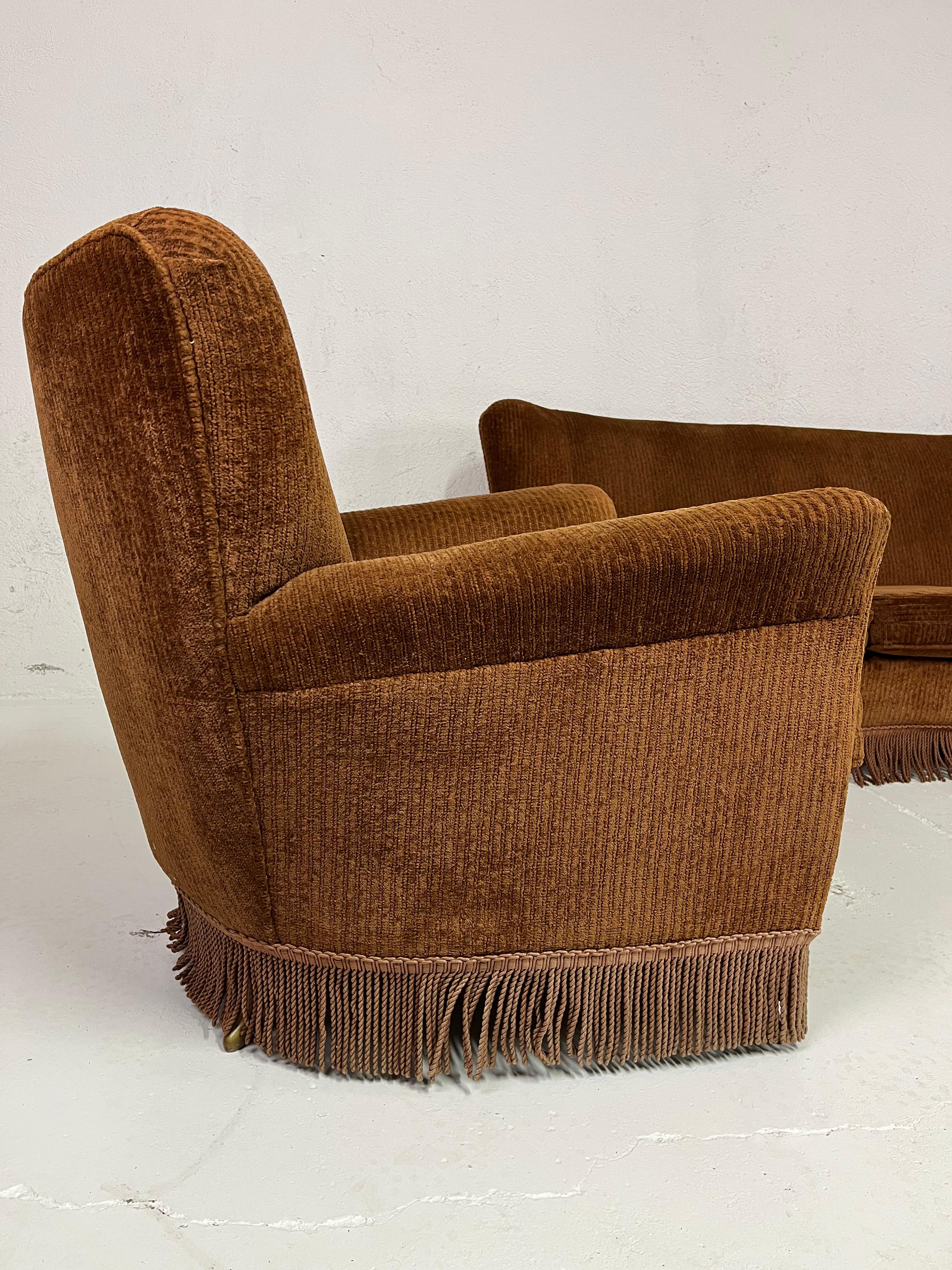 Mid-Century Modern Set consisting of one sofa and two ISA velvet armchairs For Sale