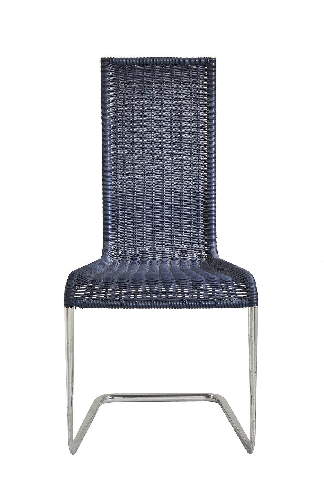 Set bestehend aus 2 B25 Stühlen, entworfen von Wewerka Stefan im Jahr 1999 und hergestellt von Tecta in Deutschland. Dieses vom Bauhaus inspirierte Stuhlset hat ein geschwungenes Gestell aus verchromtem Stahl, das für eine bemerkenswerte Ästhetik