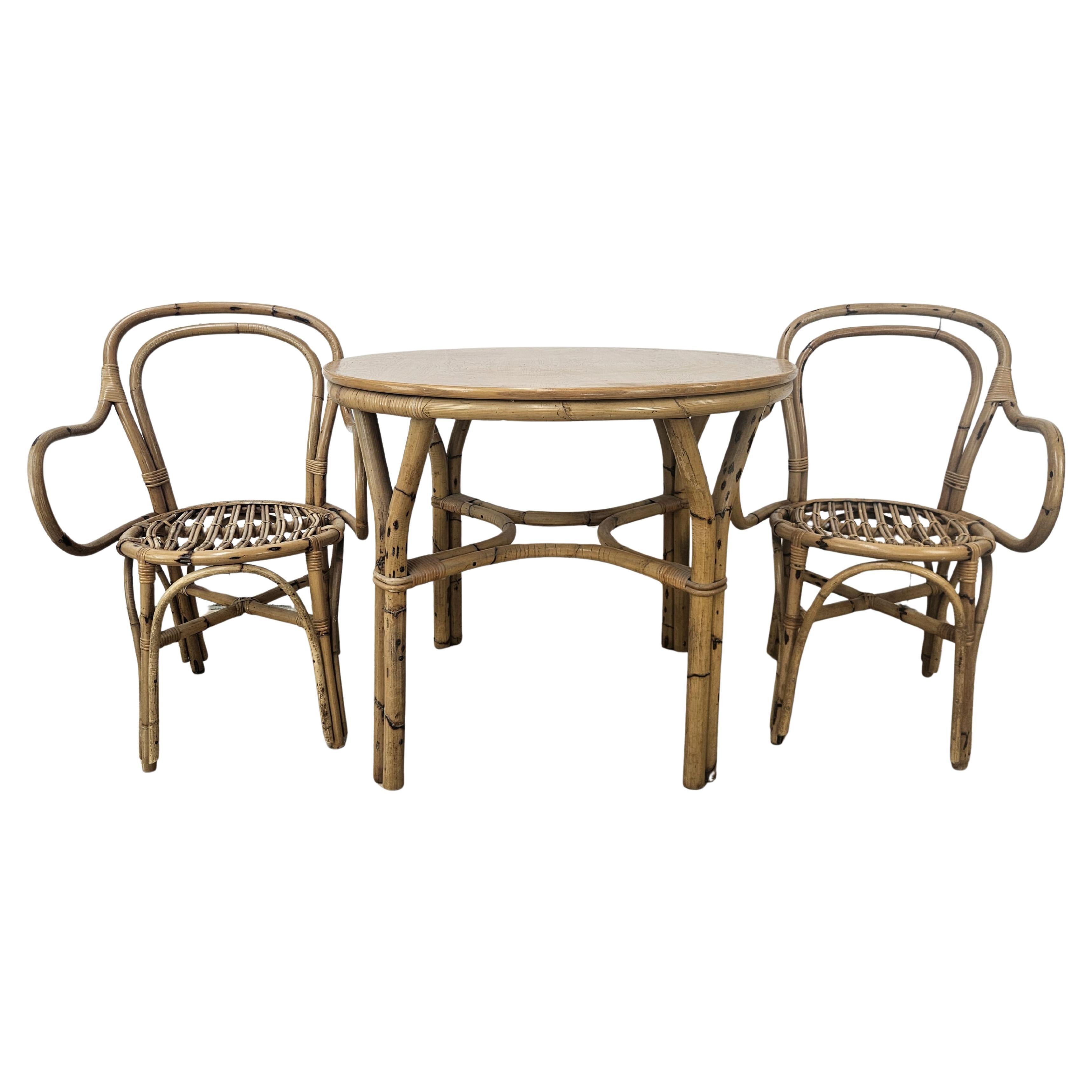 Set with coffee table and two vintage wicker chairs for outdoor 1970s For Sale