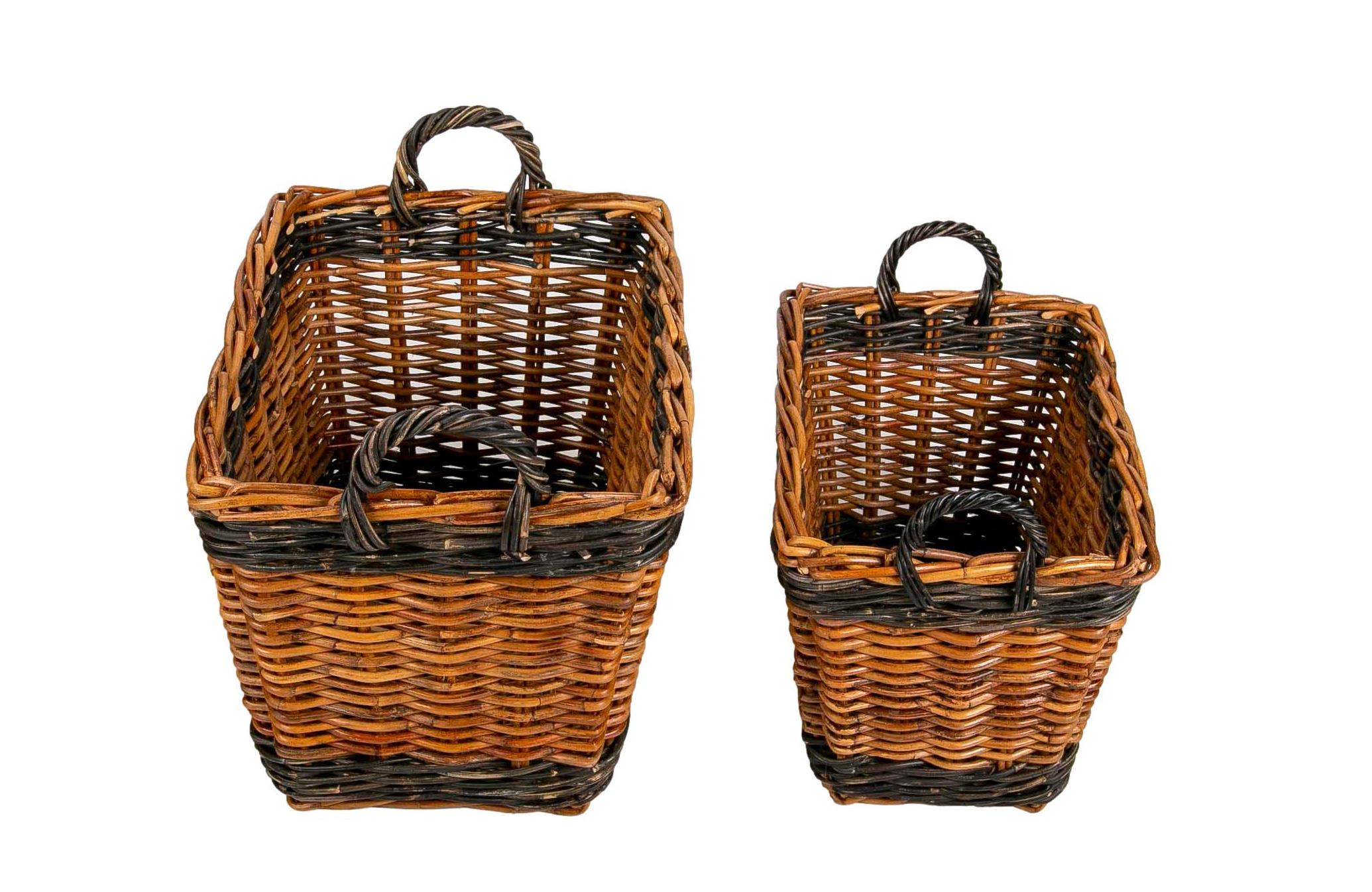 Set Consisting of Three Decorative Wicker Baskets of Different Sizes For Sale 9