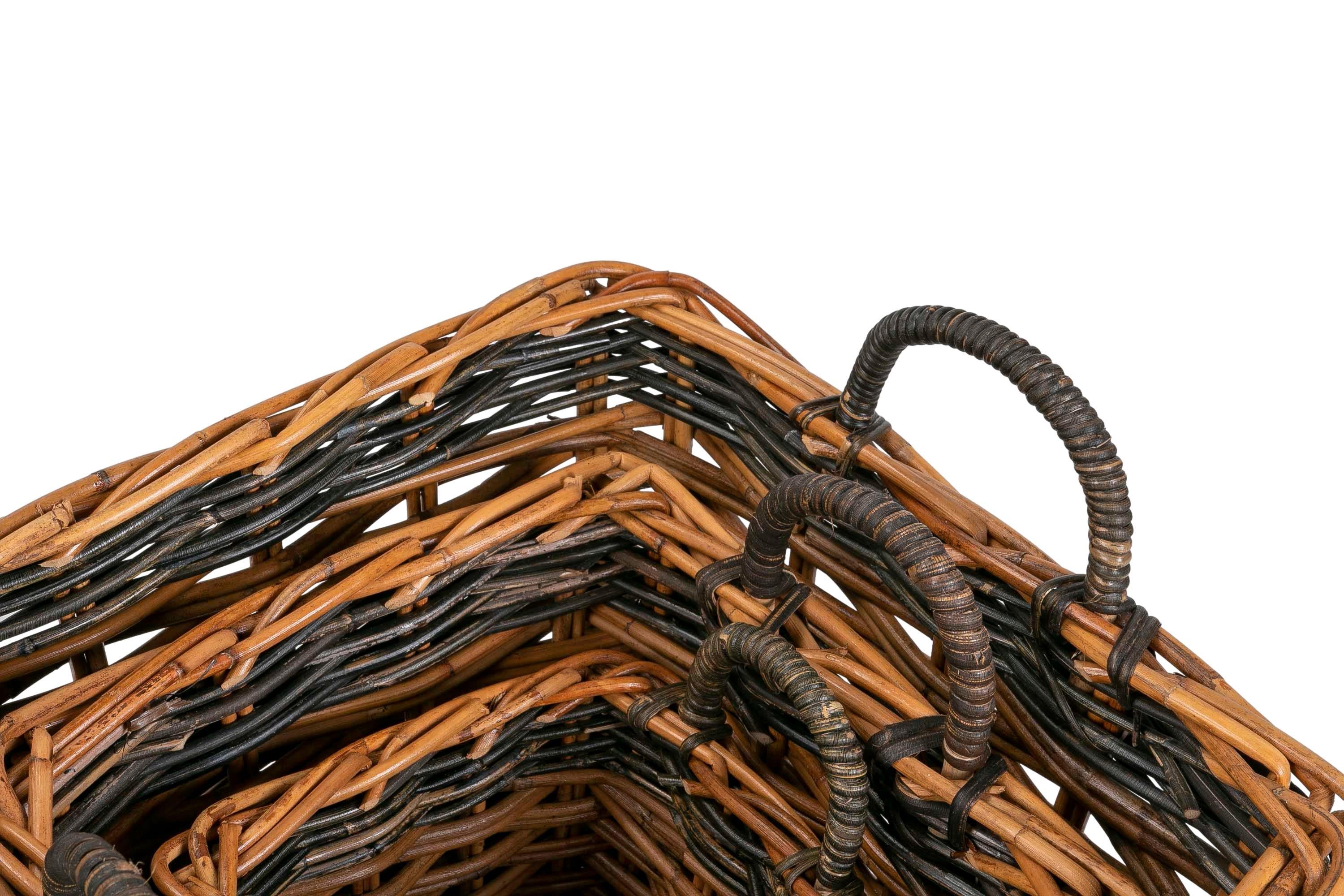 Set Consisting of Three Handmade Wicker Baskets For Sale 13