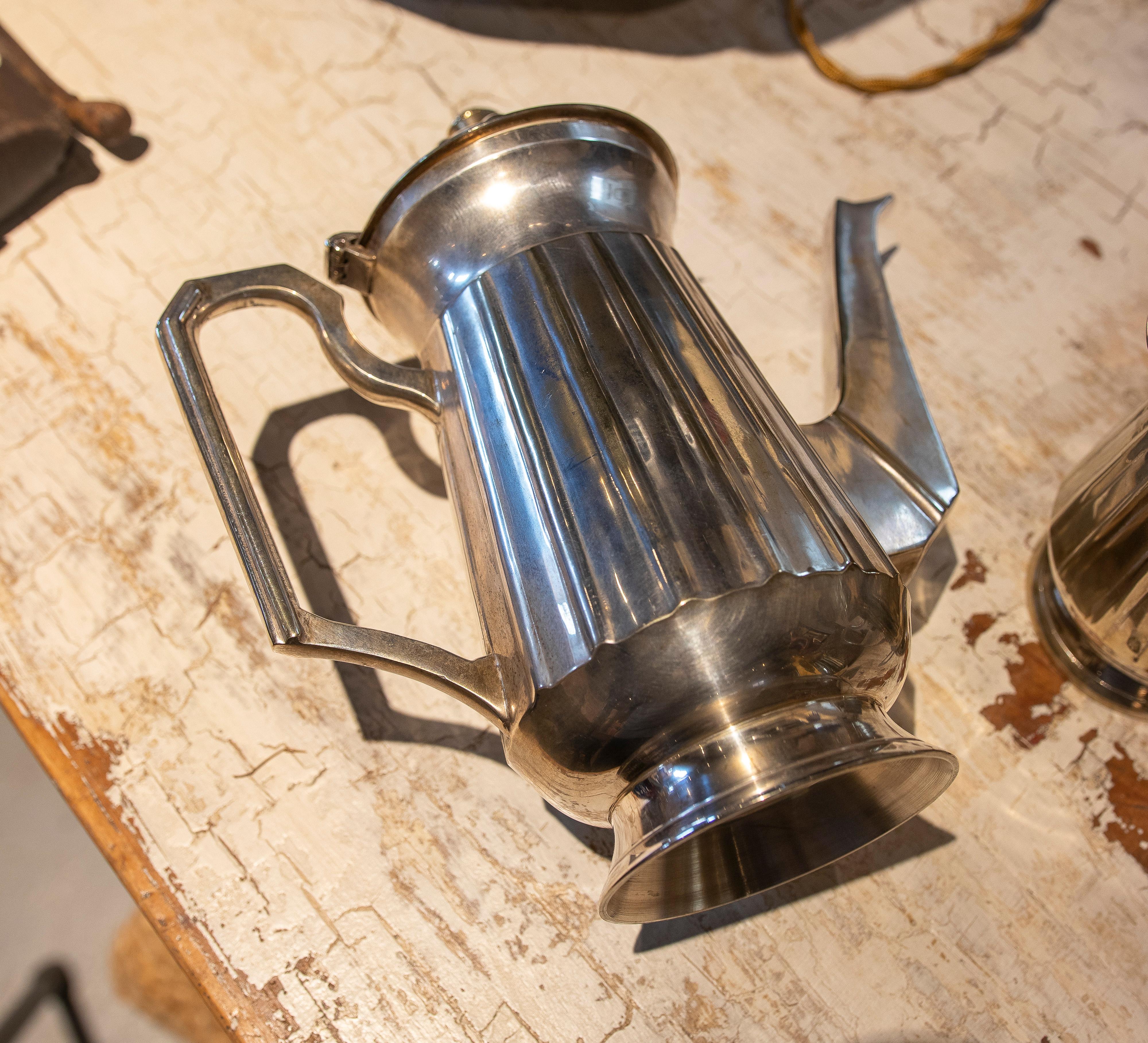 Set Consisting of Three Silver Plated Metal Coffee and Milk Jugs For Sale 7