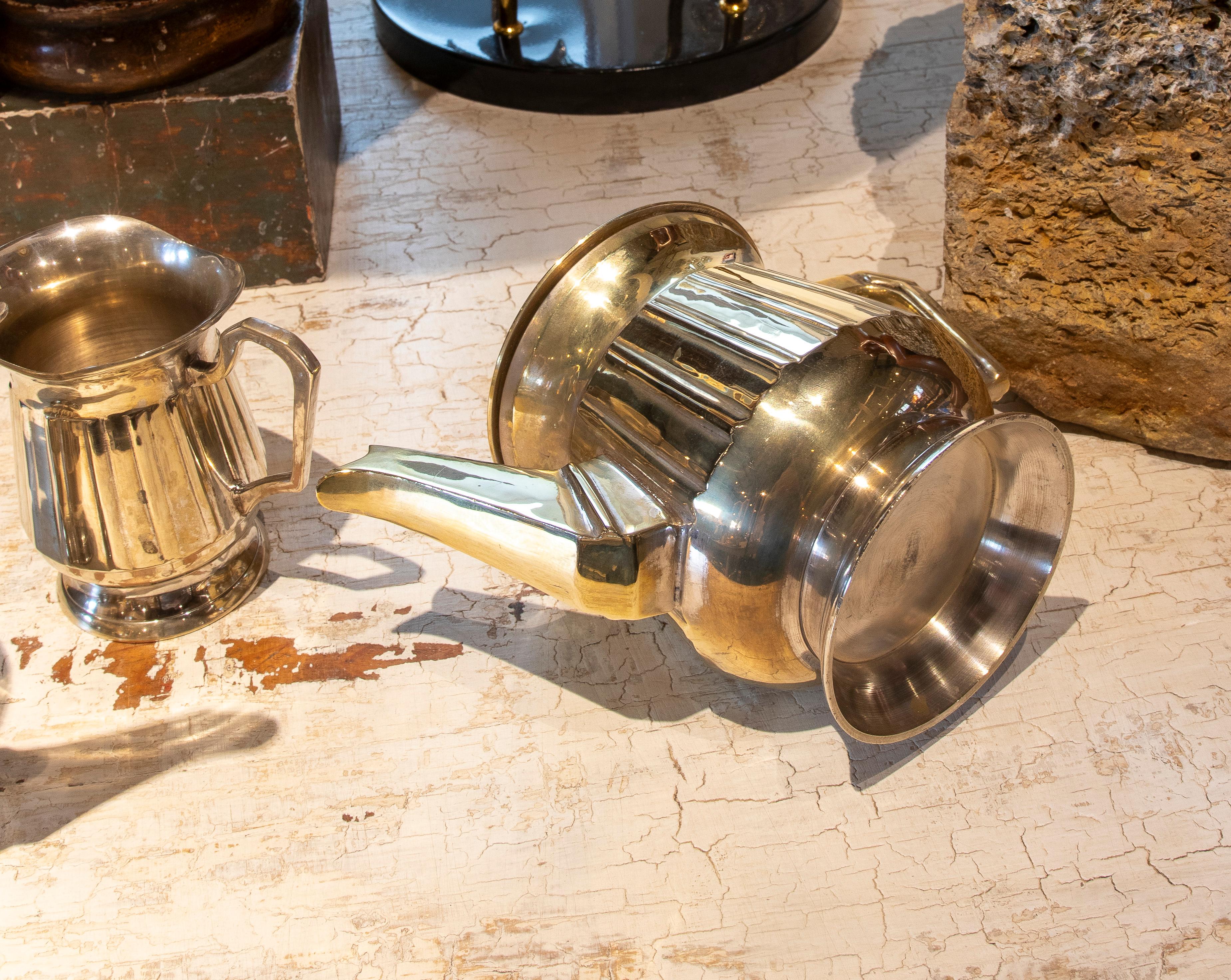 Set Consisting of Three Silver Plated Metal Coffee and Milk Jugs For Sale 3