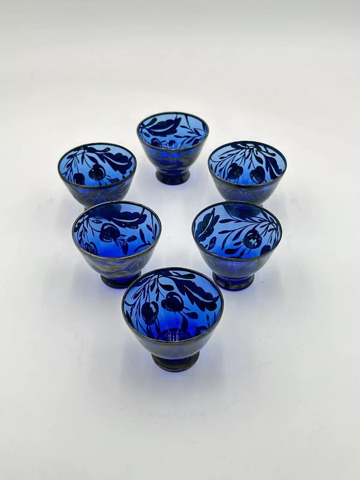 Set Of 6 Art Deco Overlay American Design 1930's Silver Mugs In Good Condition For Sale In Taranto, IT