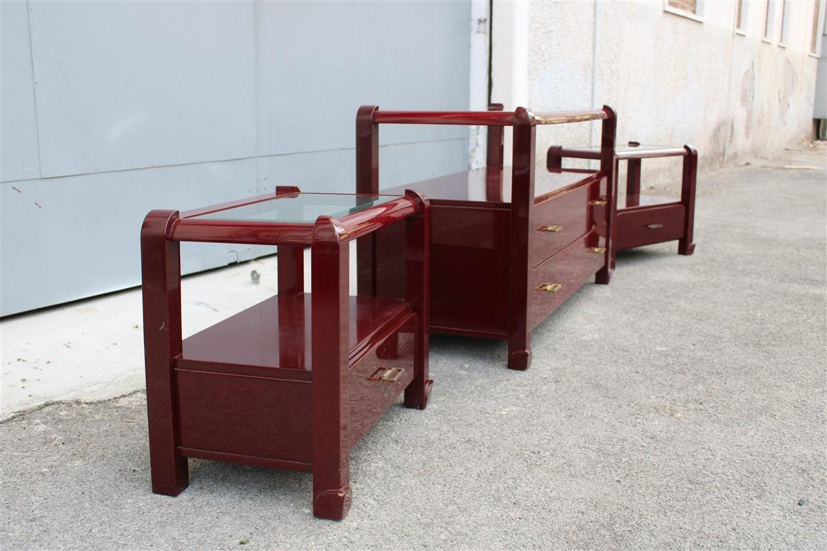 Bedroom dresser and nightstands set in Red Lacquer Tommaso Barbi 1970 brass For Sale 10
