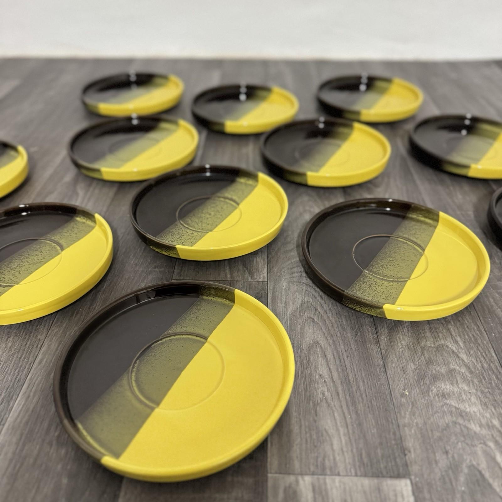 Set Da Pranzo Vintage In Ceramica Prod. Diseño SIC Edad Espacial 12 Piezas finales del siglo XX en venta