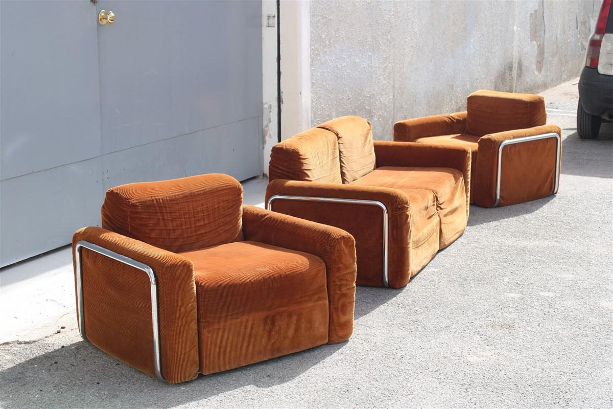 1970 Italian Living Room Set in Orange Velvet and Minimal Steel  For Sale 7