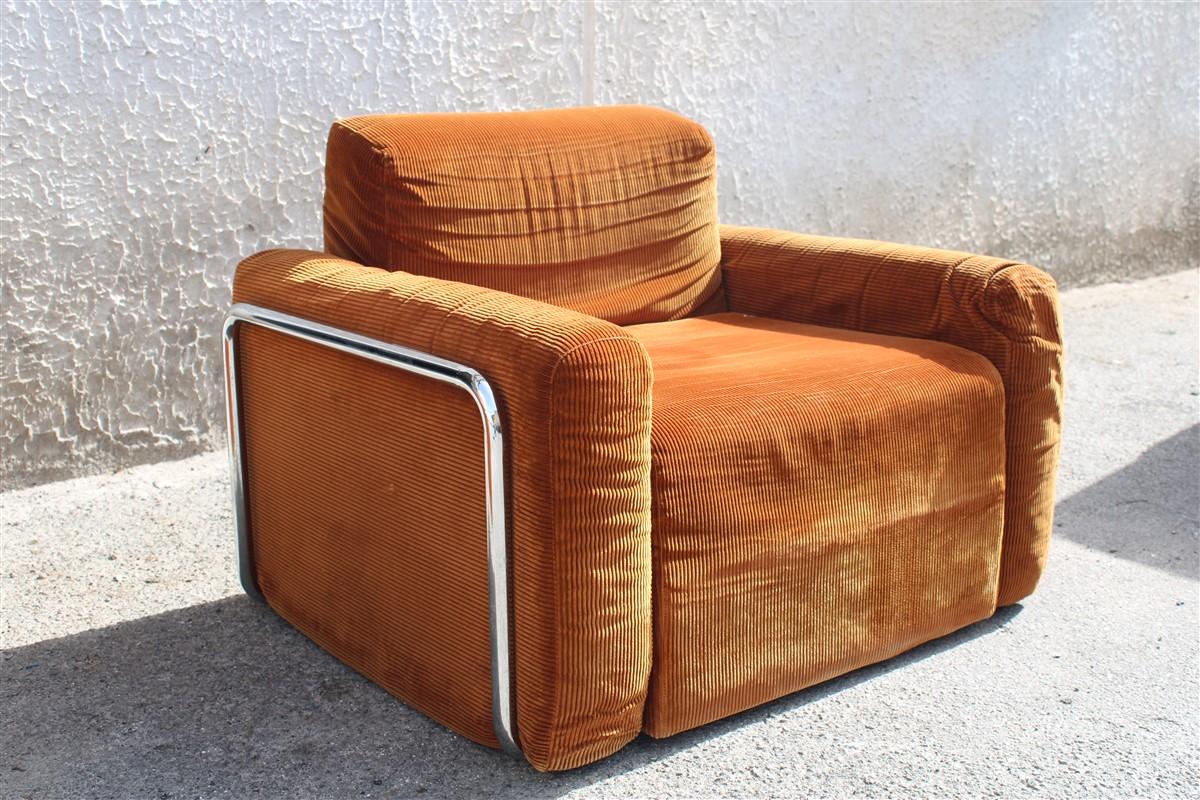 1970 Italian Living Room Set in Orange Velvet and Minimal Steel  For Sale 10