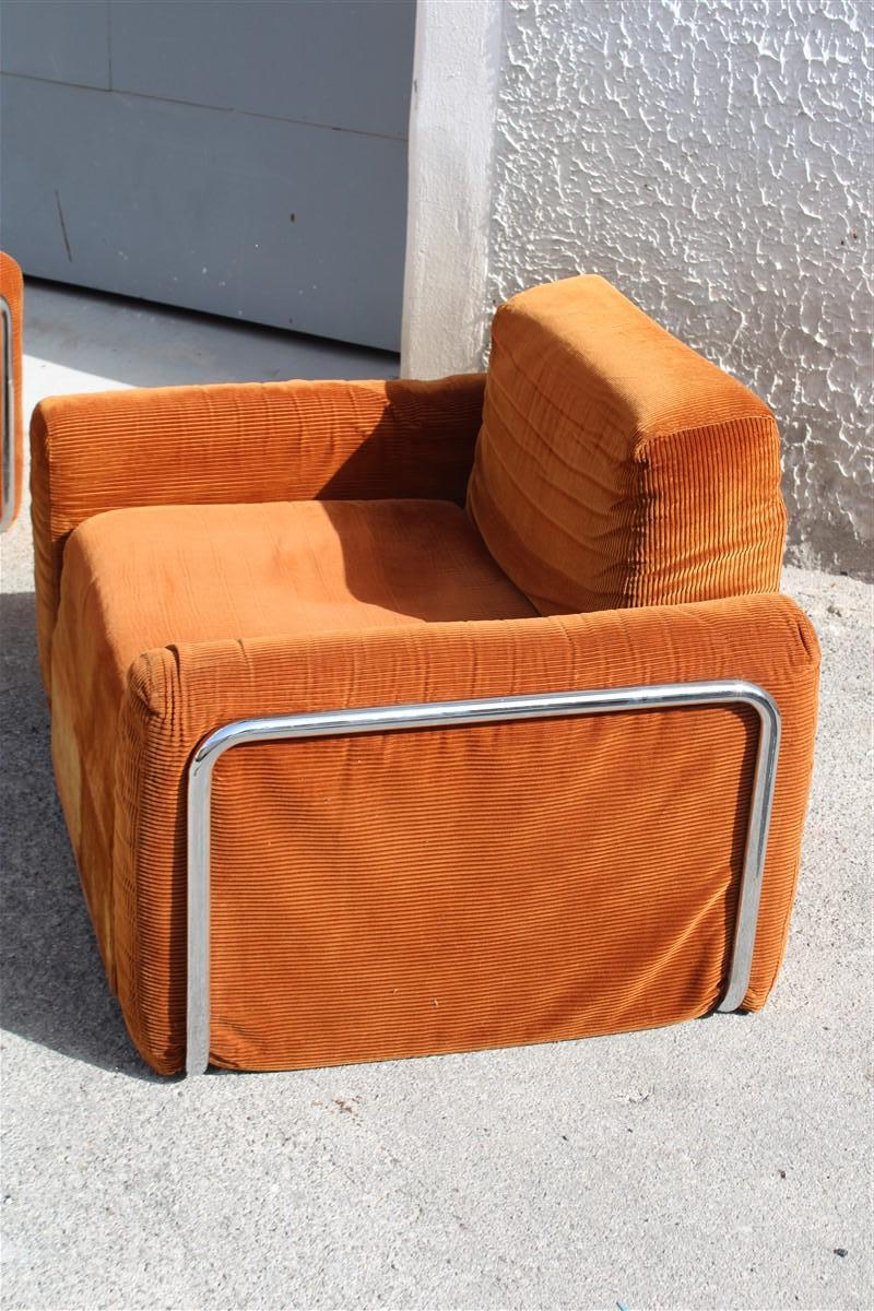 1970 Italian Living Room Set in Orange Velvet and Minimal Steel  For Sale 2