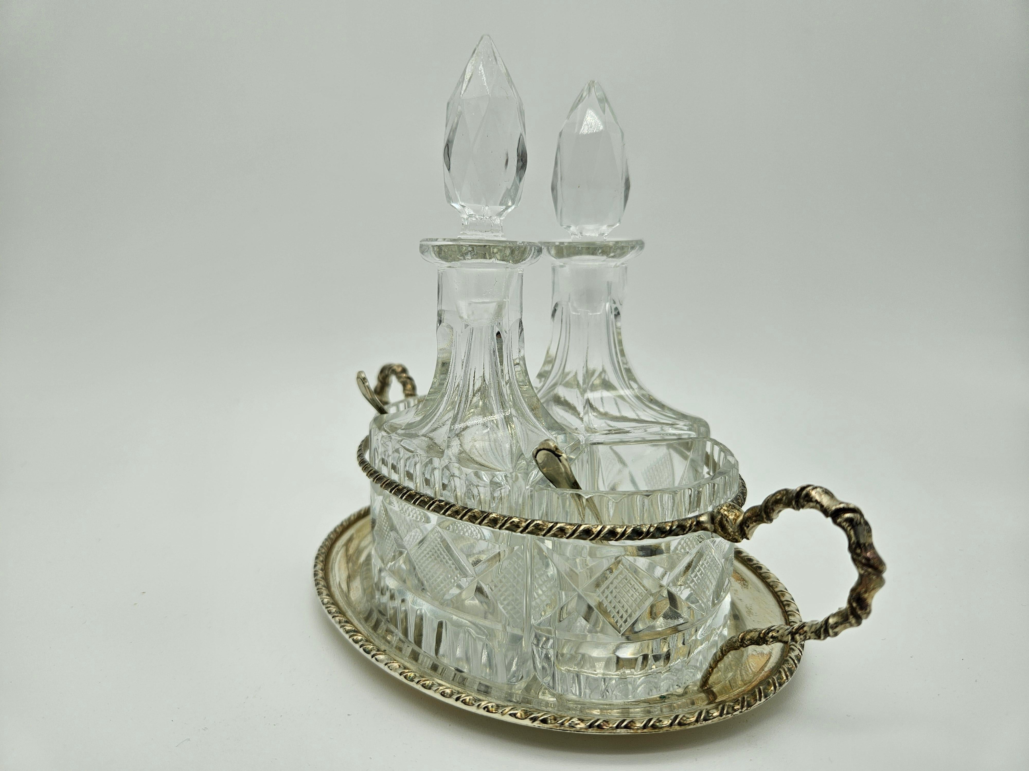 Italian Glass and silver oil and vinegar table set 20th century For Sale