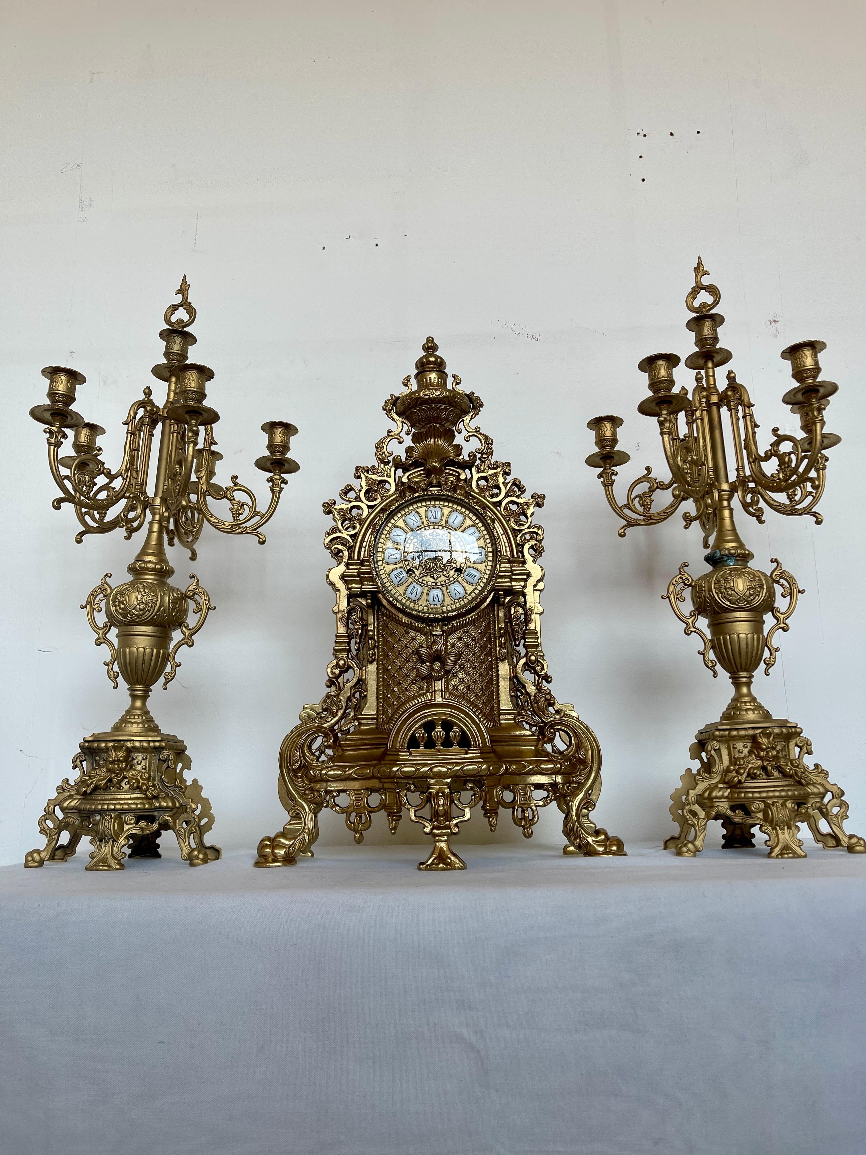 Set de Luxury bronze mechanical baroque table clock 1970s new For Sale 4