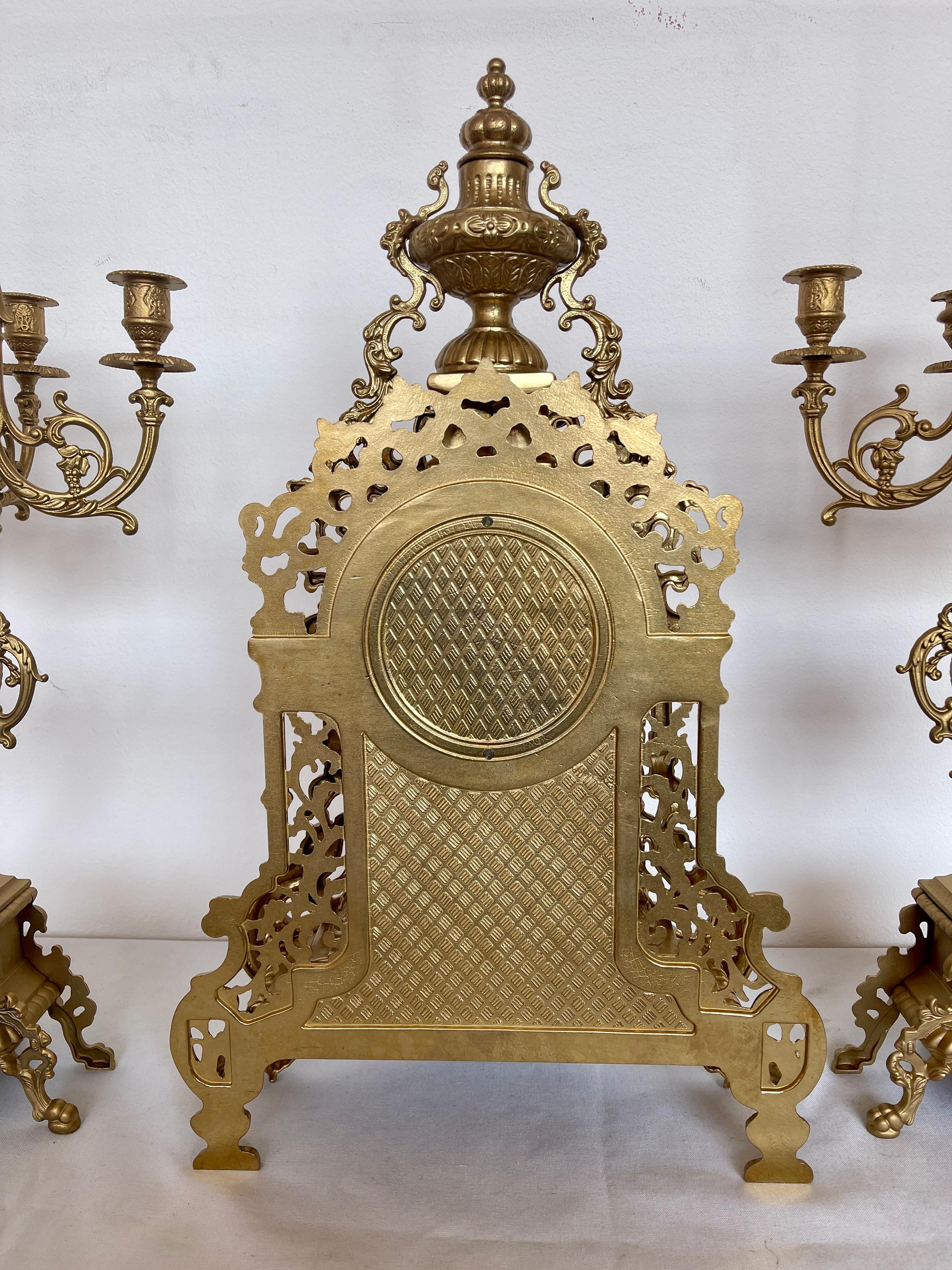 Set de Luxury bronze mechanical baroque table clock 1970s new For Sale 7