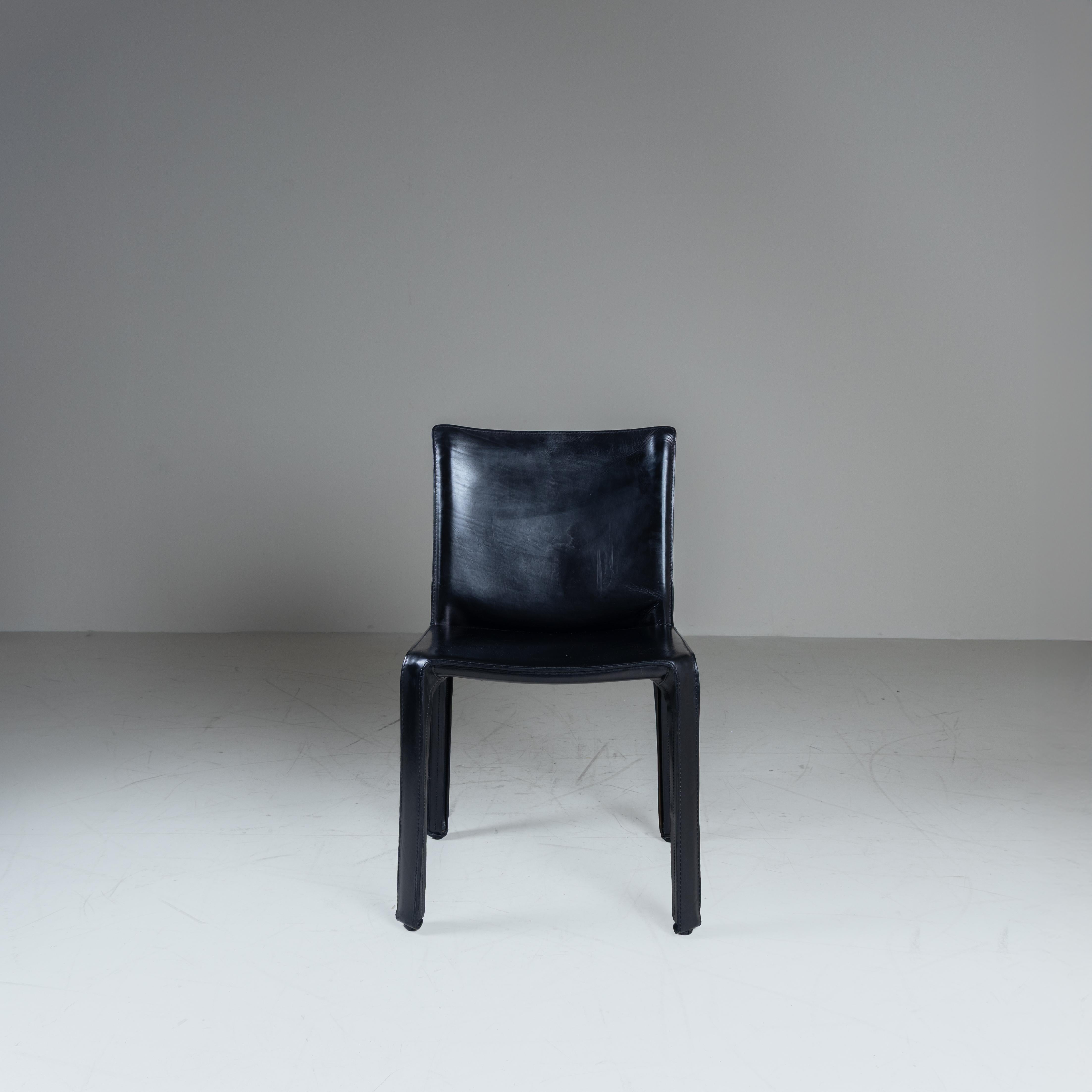 Ensemble de 10 chaises 