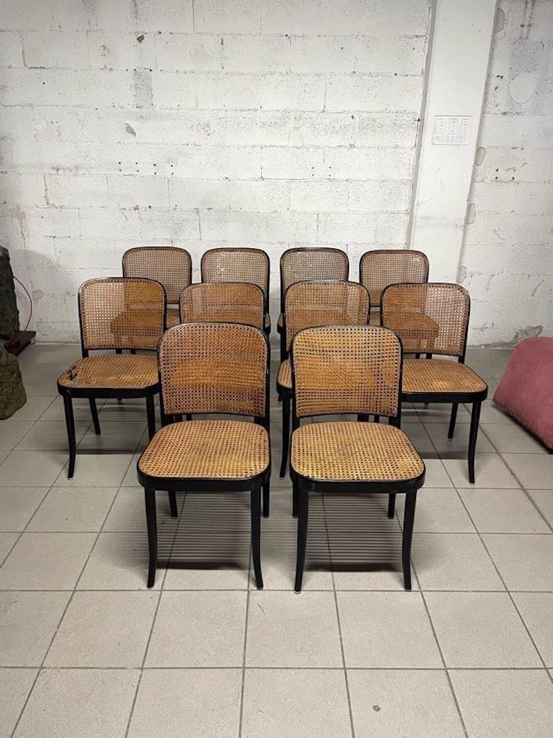 Conjunto de 10 sillas modelo 