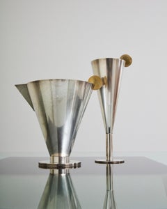 Set di 2 caraffe del servizio "Jazz" design di Ambrogio Pozzi per Padova Argenti