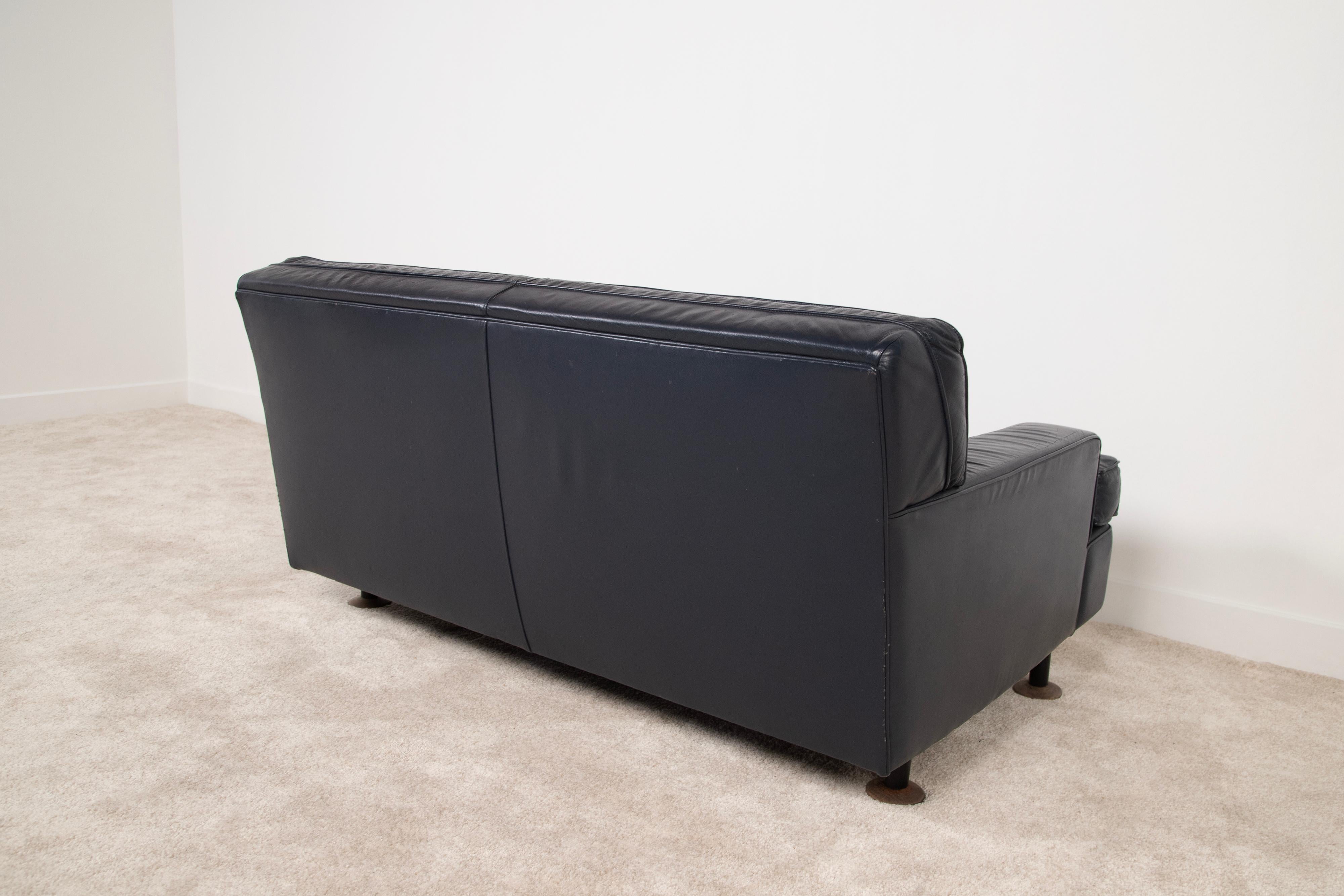 Set of 2 sofas and 1 armchair model 