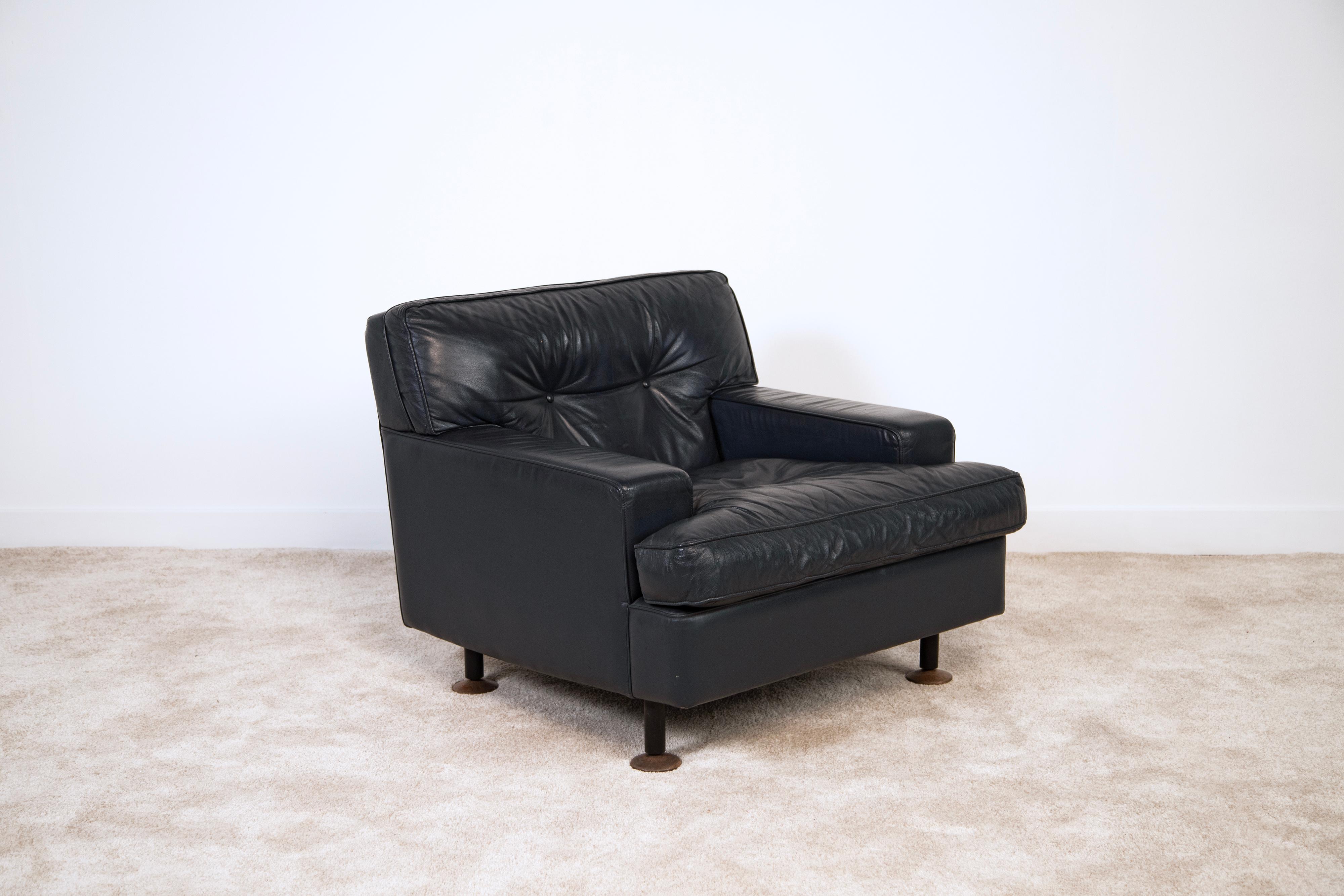 Set of 2 sofas and 1 armchair model 