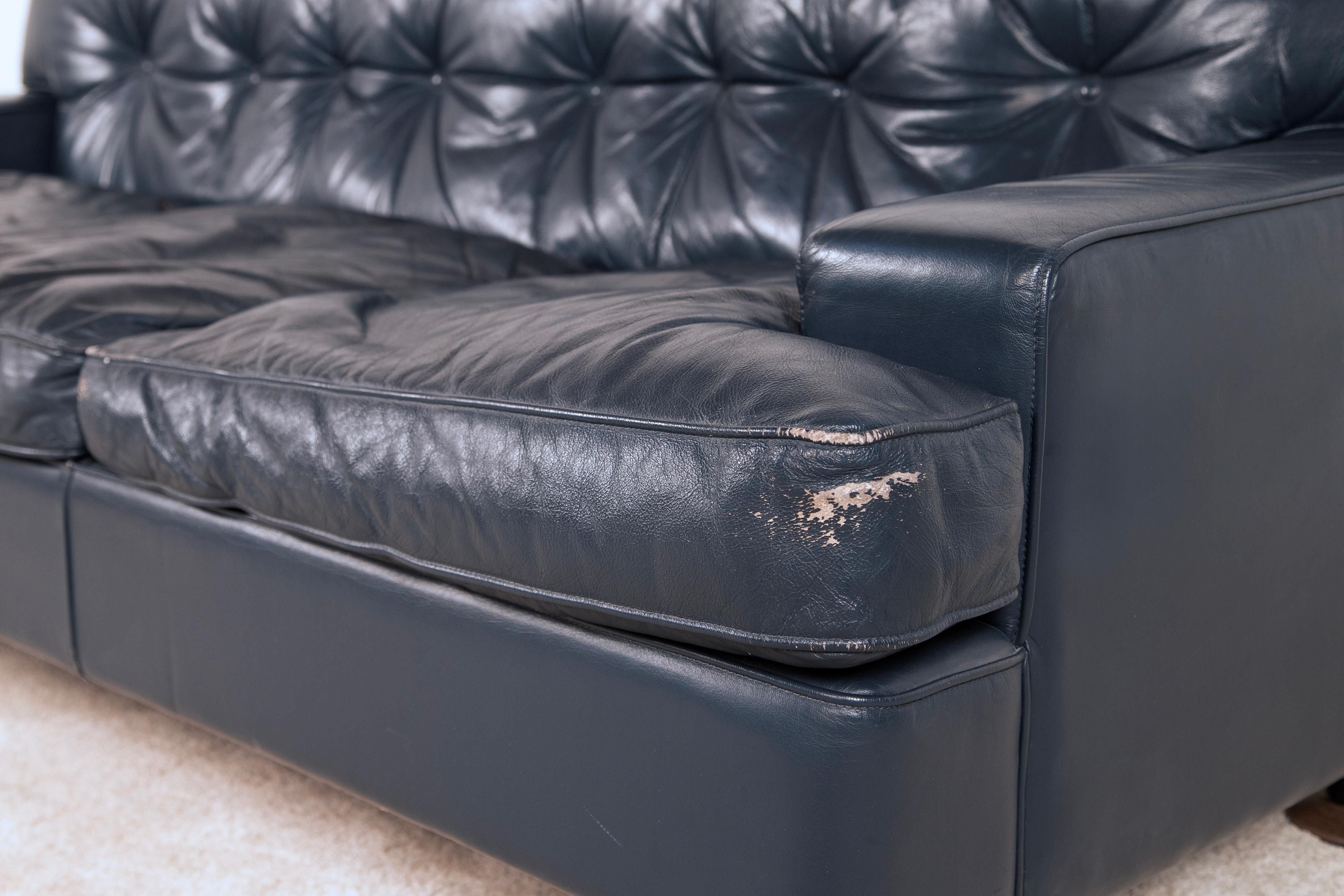 Leather Set of 2 sofas and 1 armchair model 