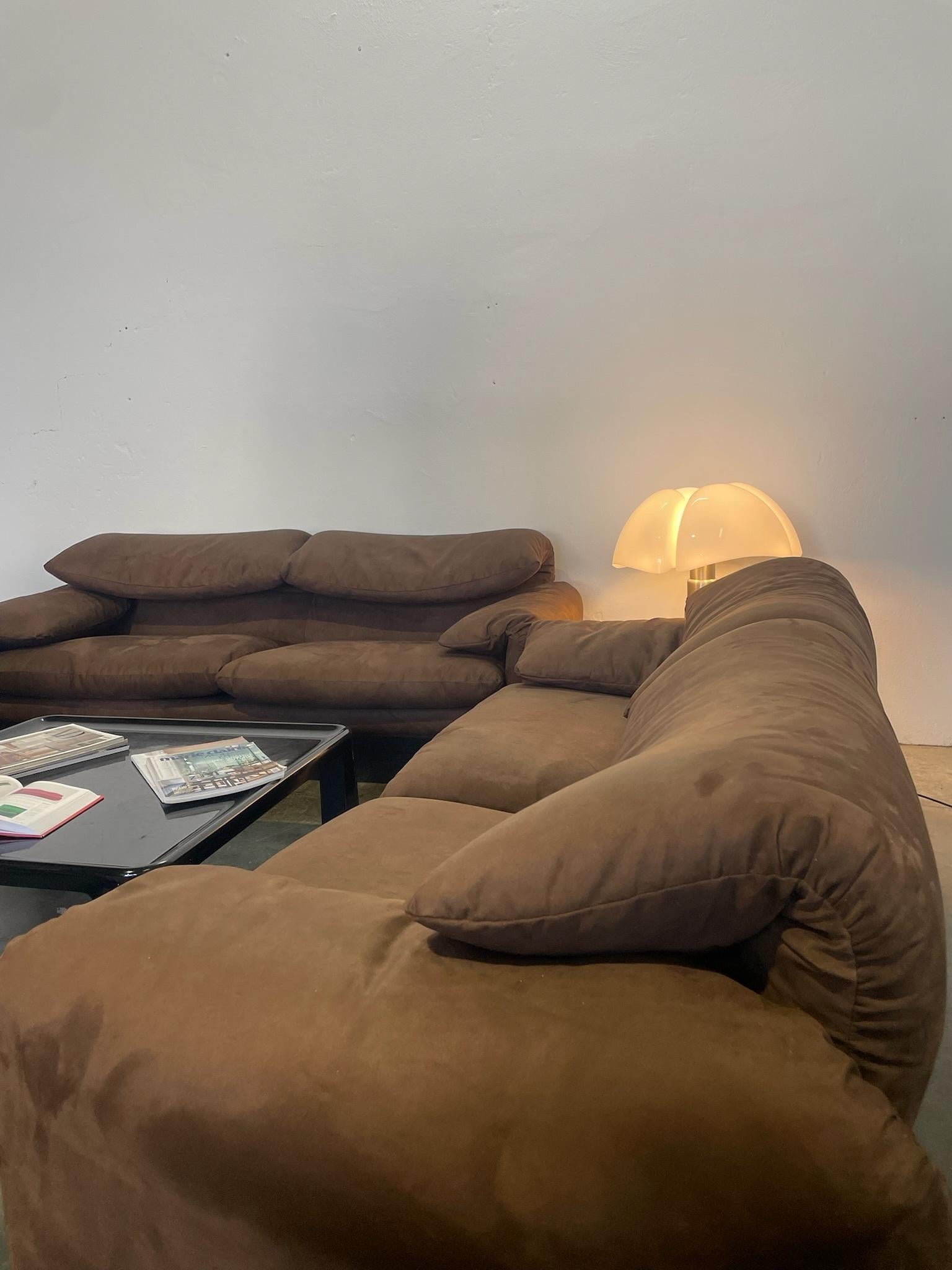 Italian Set di 2 divani e una poltrona maralunga di vico magistretti per cassina For Sale