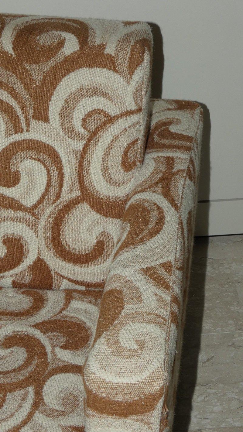 Set of 2 Wool Bouclé Armchairs with Optical Patterns, Italy 1960s For Sale 1