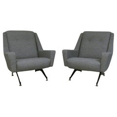 Vintage Set of 2 Italian Modern Armchairs in Bouclè Yarn by Officina di Ricerca
