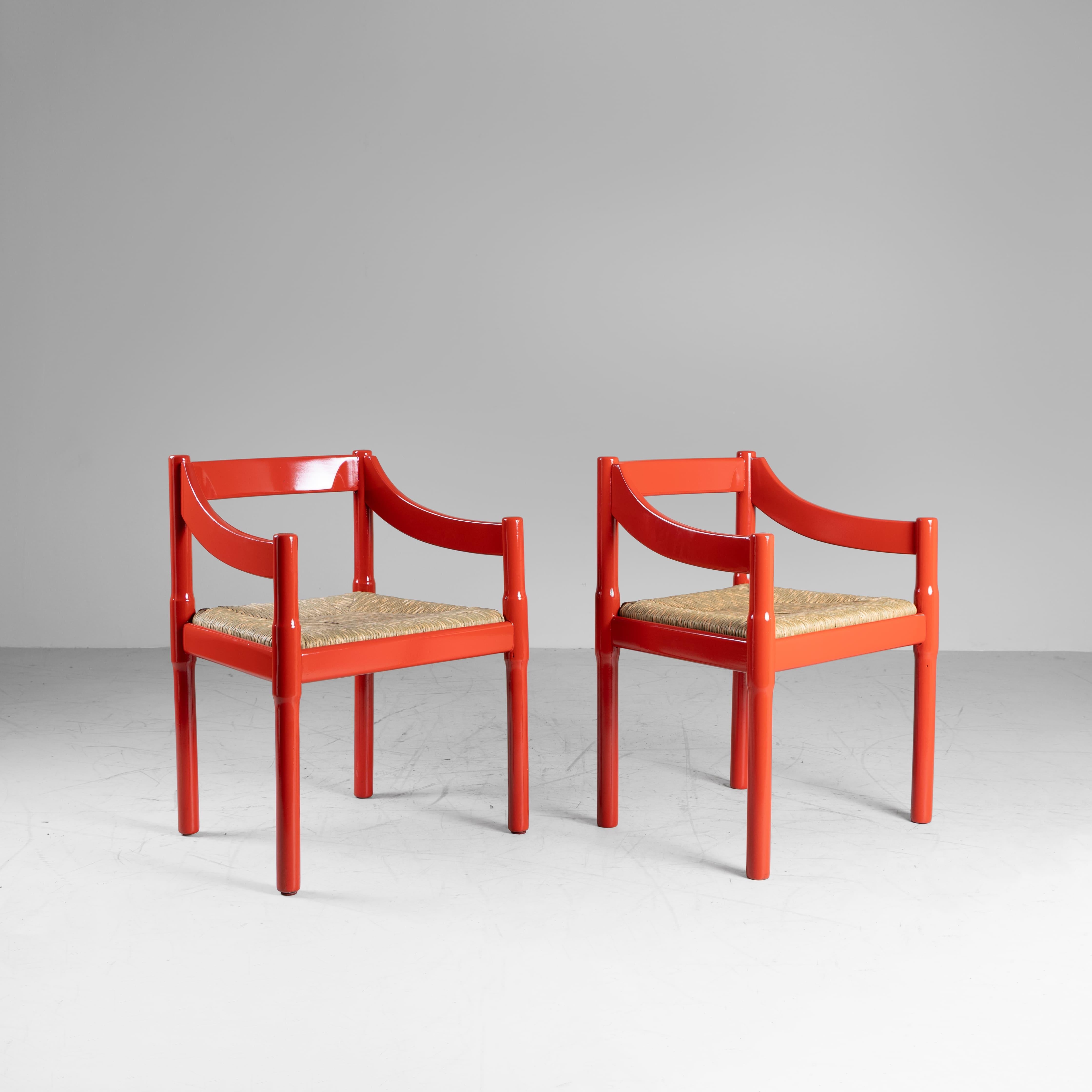 Set di 2 sedie Carimate, Vico Magistretti, Cassina, 1958 In condizioni discrete in vendita a Milano, Lombardia