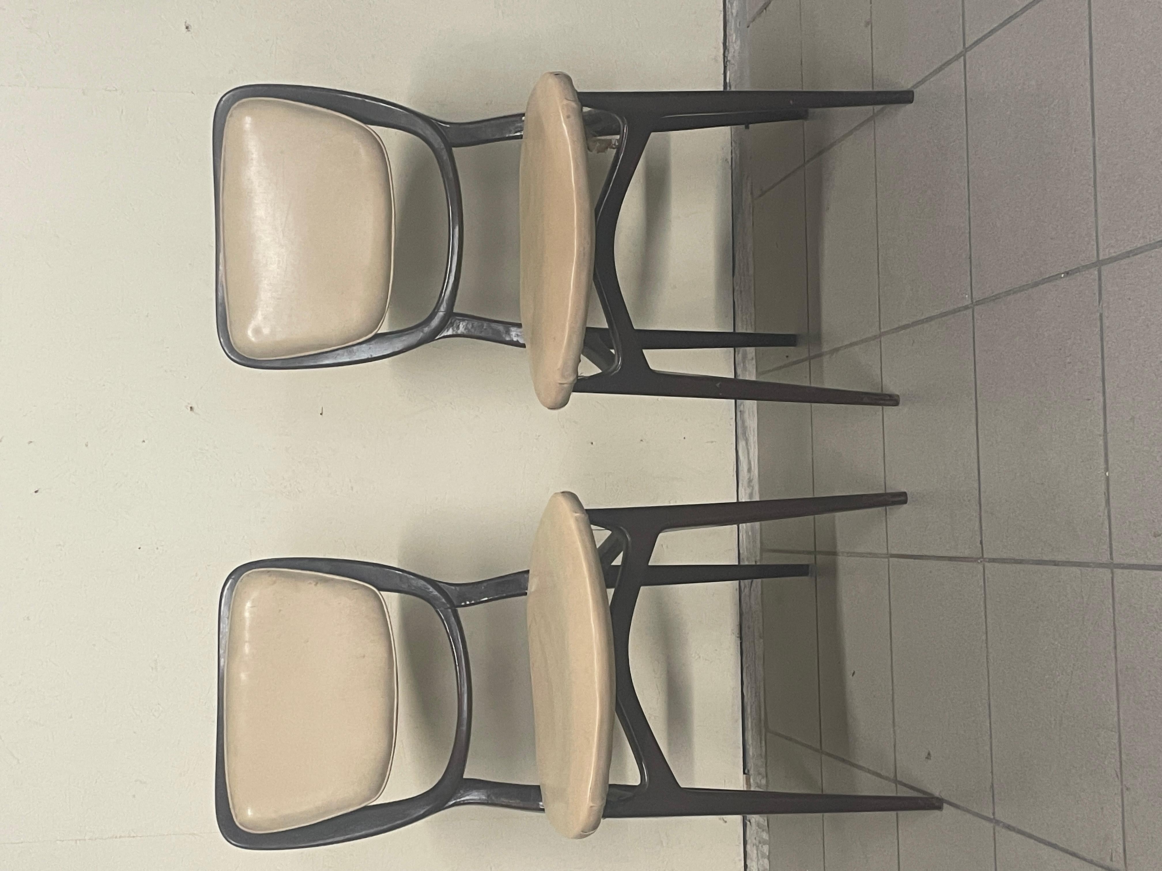 Mid-Century Modern Set of 2 chairs with wooden frame and sky, 1960s For Sale
