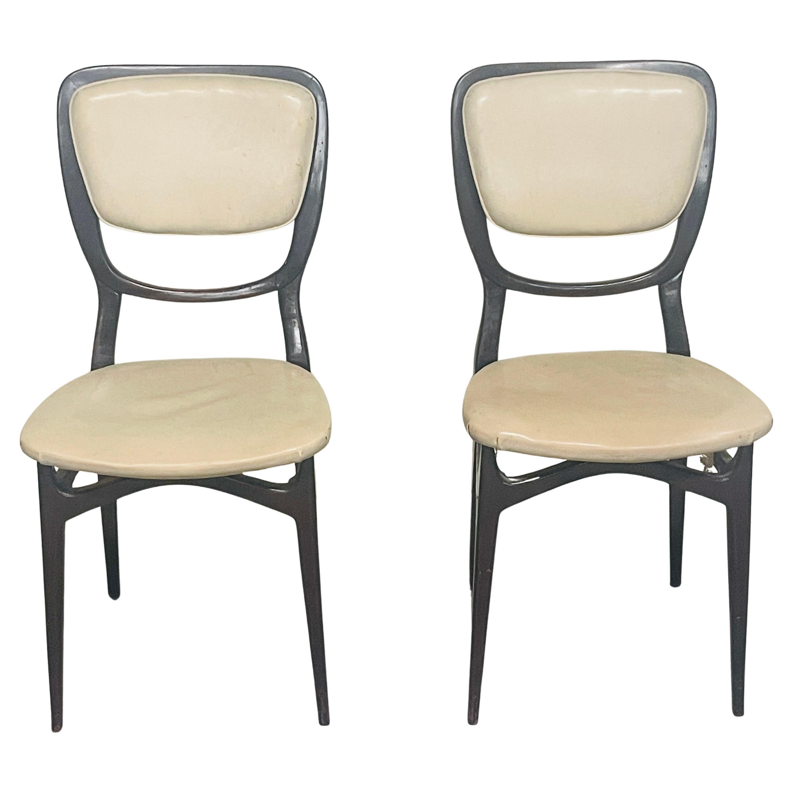 Set di 2 sedie con struttura in legno e sky, anni '60