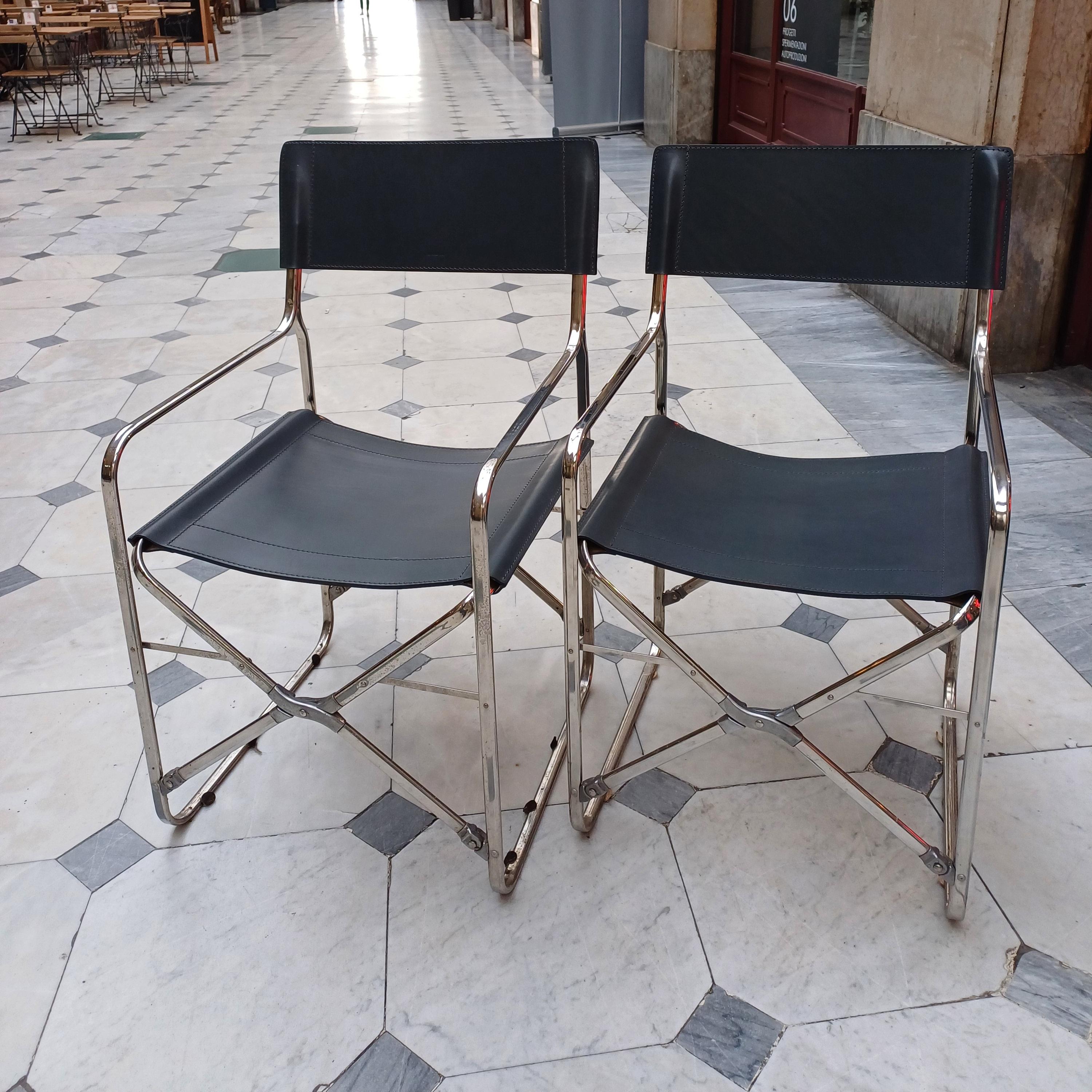 Set of 2 folding chairs Model April Designer Gae Aulenti For Sale 5
