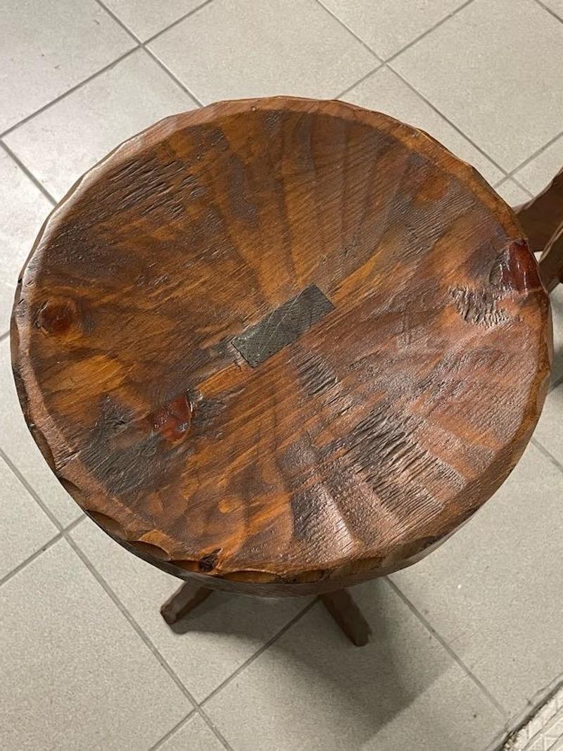 Satz von 2 brutalistischen 1960er Hockern im Angebot 9