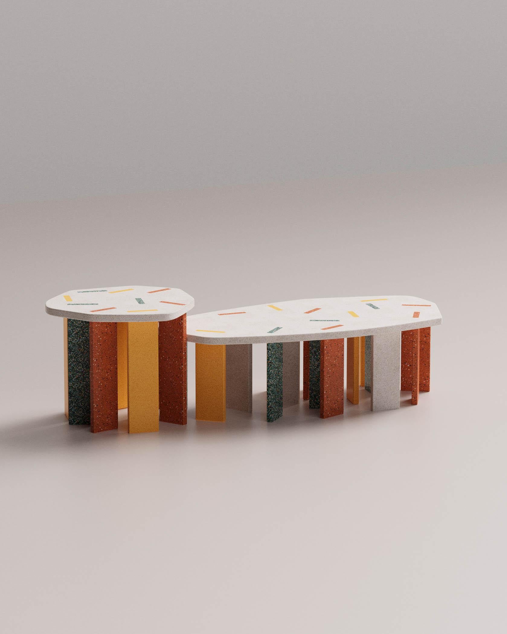 Set di 2 tavolini in plastica riciclata by Enrico Girotti Italian en venta